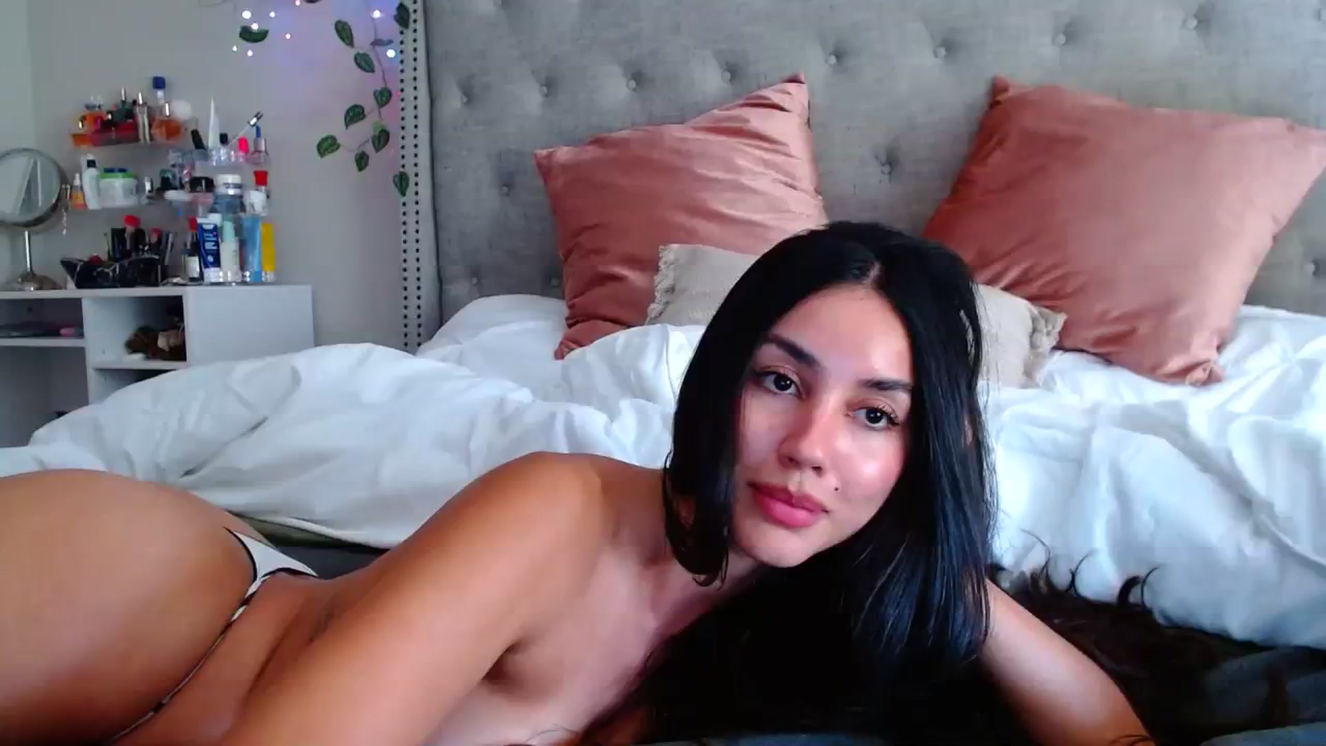 Gallery image thumbnail from SofiDiamond_'s myfreecams stream on, 07/29/2023, 20:53 image 20 of 20