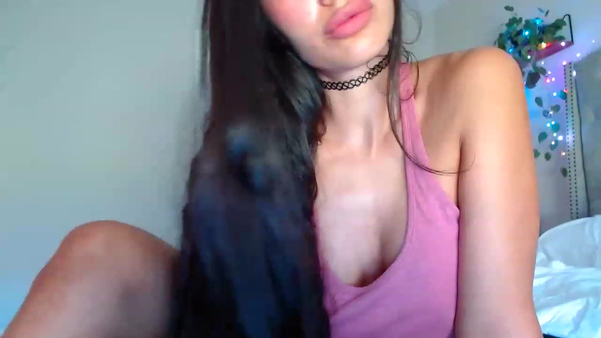 Gallery image thumbnail from SofiDiamond_'s myfreecams stream on, 08/04/2023, 18:15 image 19 of 20