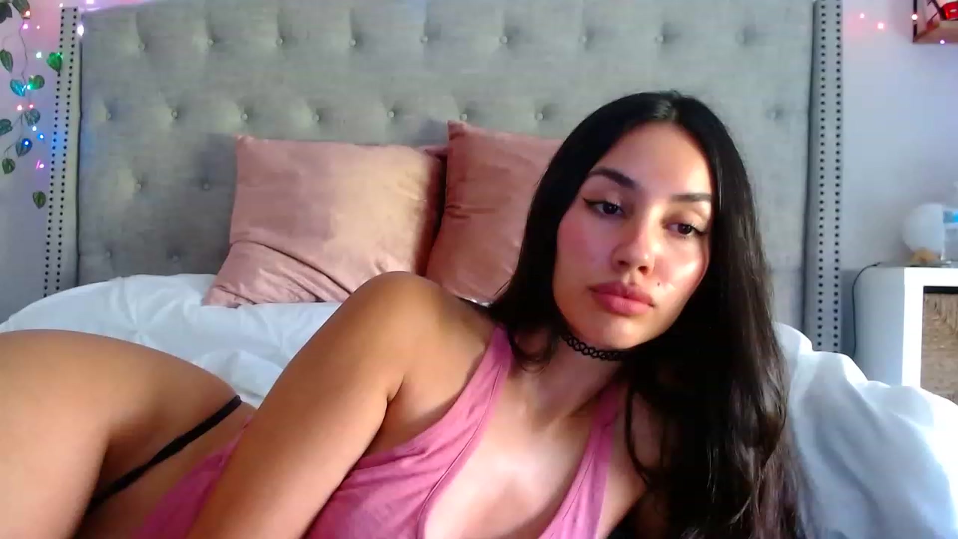 Gallery image thumbnail from SofiDiamond_'s myfreecams stream on, 08/04/2023, 18:15 image 11 of 20