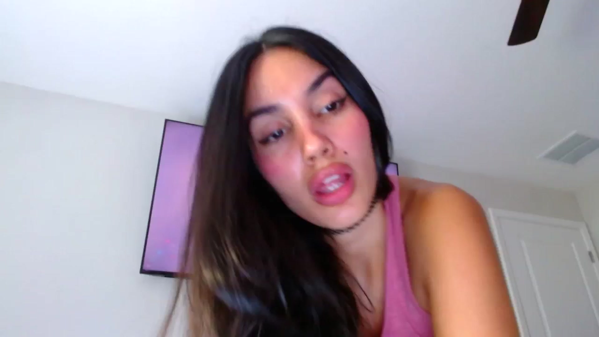 Gallery image thumbnail from SofiDiamond_'s myfreecams stream on, 08/04/2023, 19:03 image 6 of 20
