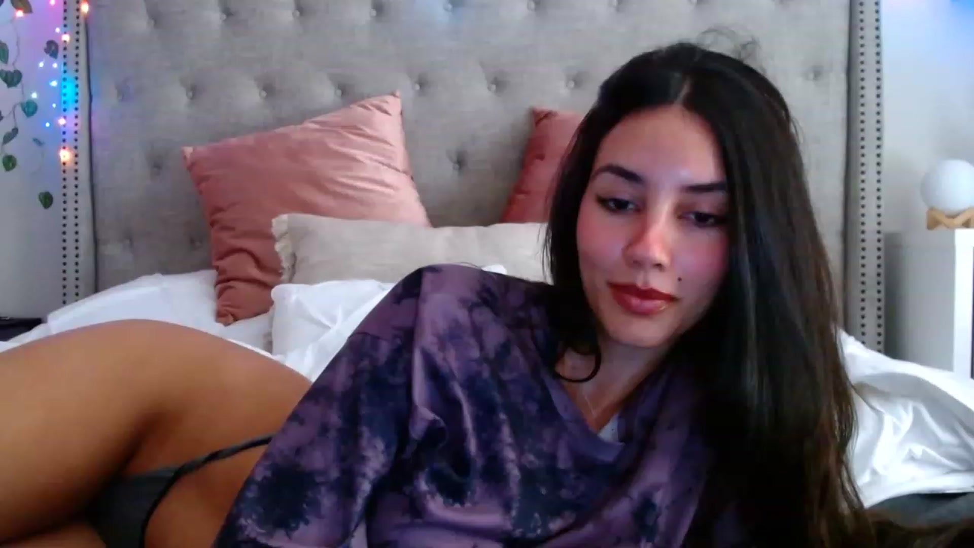 Gallery image thumbnail from SofiDiamond_'s myfreecams stream on, 08/17/2023, 15:56 image 13 of 20