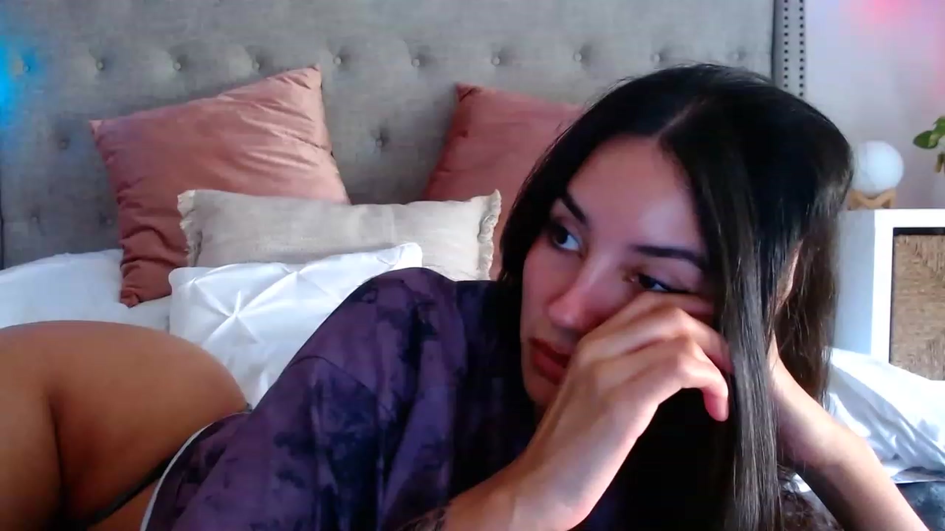 Gallery image thumbnail from SofiDiamond_'s myfreecams stream on, 08/17/2023, 15:56 image 9 of 20