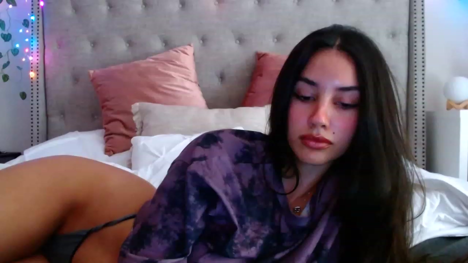 Gallery image thumbnail from SofiDiamond_'s myfreecams stream on, 08/17/2023, 15:56 image 17 of 20