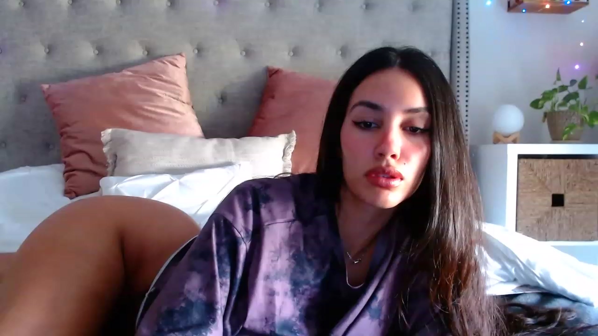 Gallery image thumbnail from SofiDiamond_'s myfreecams stream on, 08/17/2023, 15:56 image 6 of 20