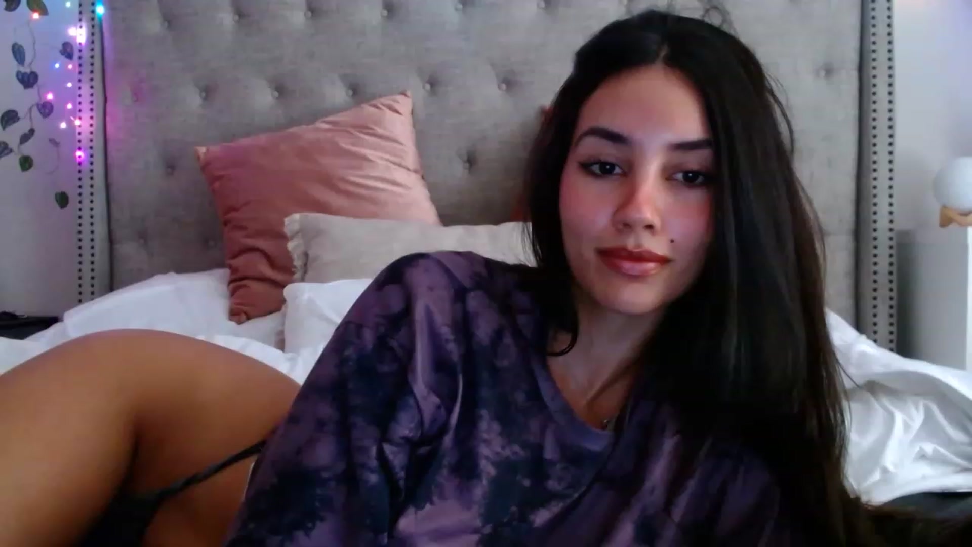 Gallery image thumbnail from SofiDiamond_'s myfreecams stream on, 08/17/2023, 15:56 image 12 of 20