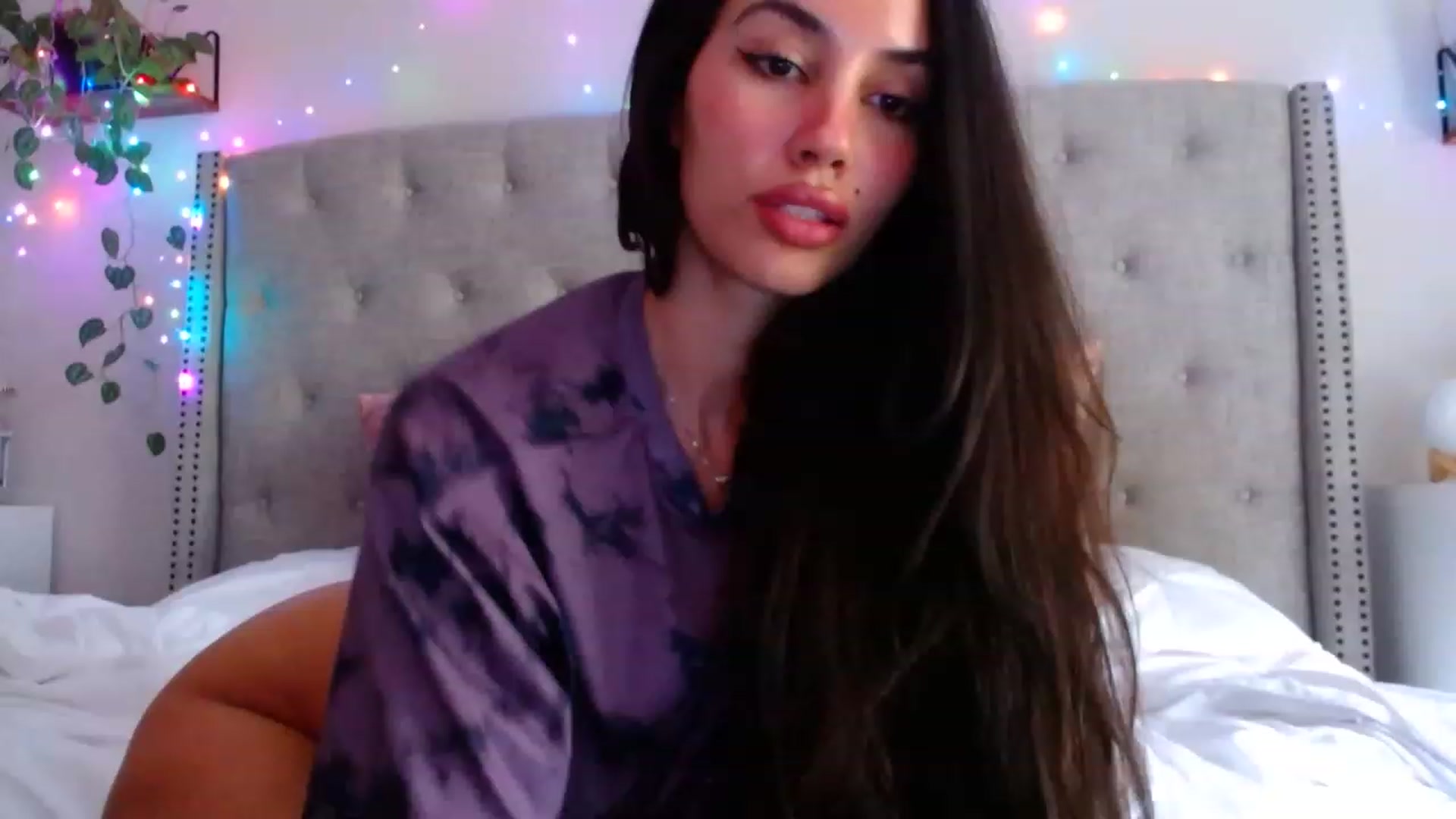 Gallery image thumbnail from SofiDiamond_'s myfreecams stream on, 08/17/2023, 18:10 image 3 of 20
