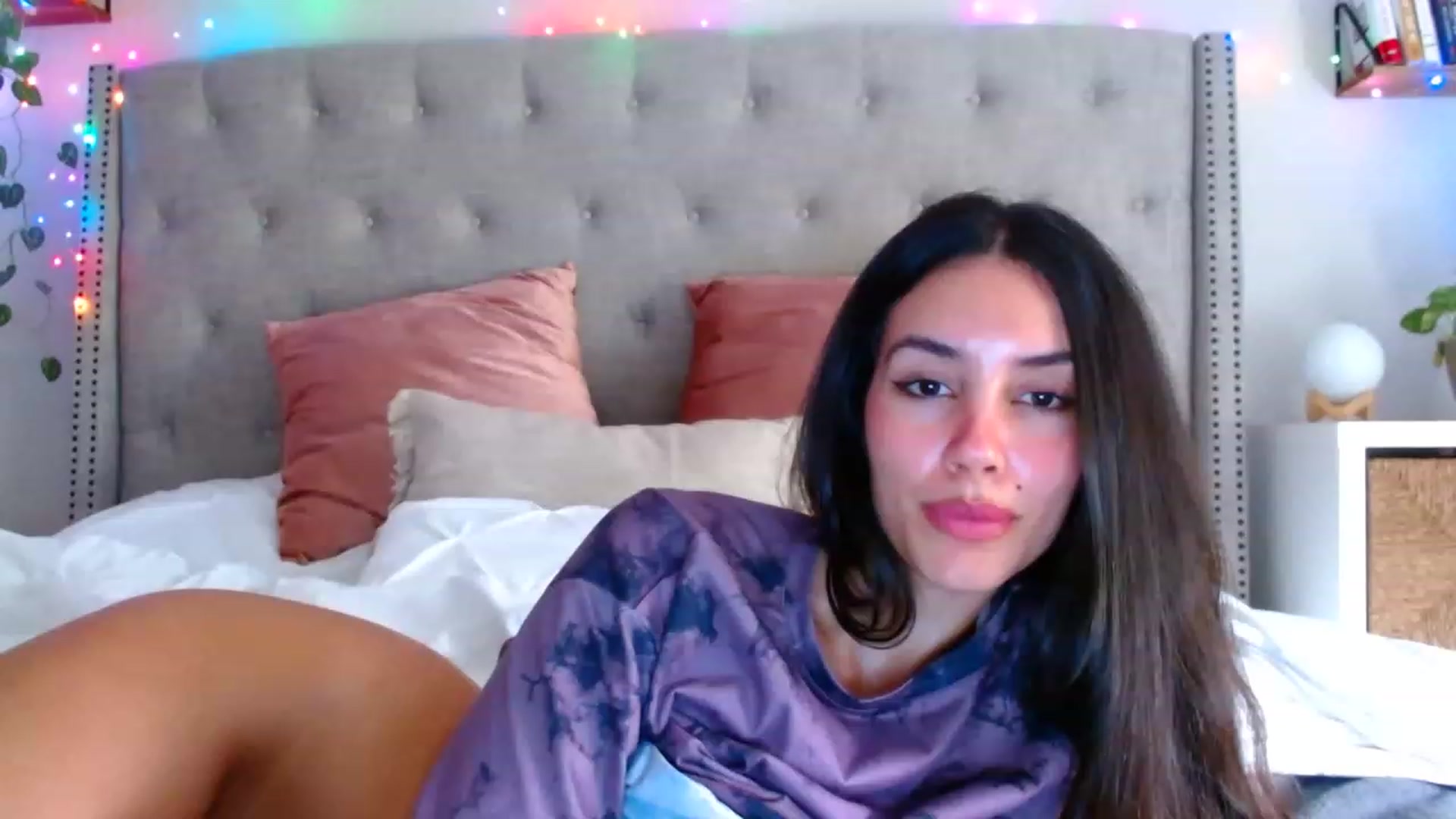 Gallery image thumbnail from SofiDiamond_'s myfreecams stream on, 08/17/2023, 18:10 image 14 of 20