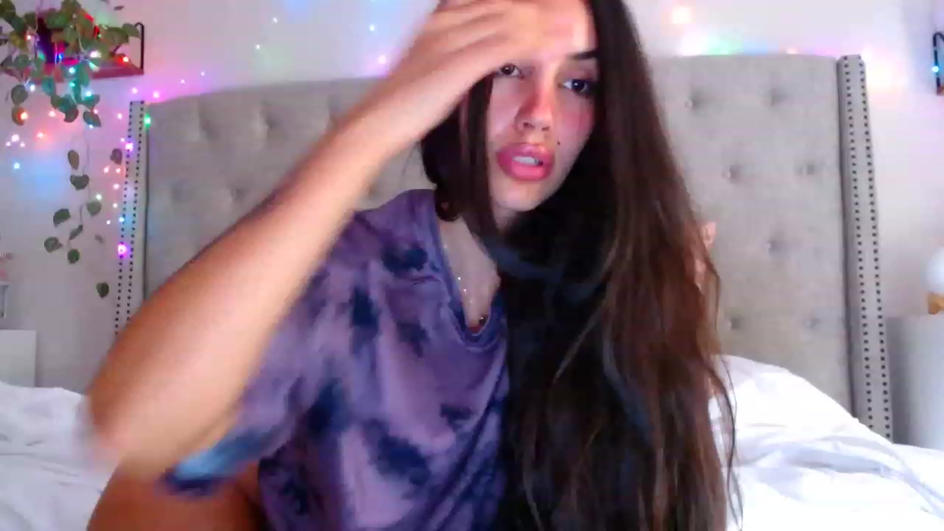 Gallery image thumbnail from SofiDiamond_'s myfreecams stream on, 08/17/2023, 18:10 image 4 of 20