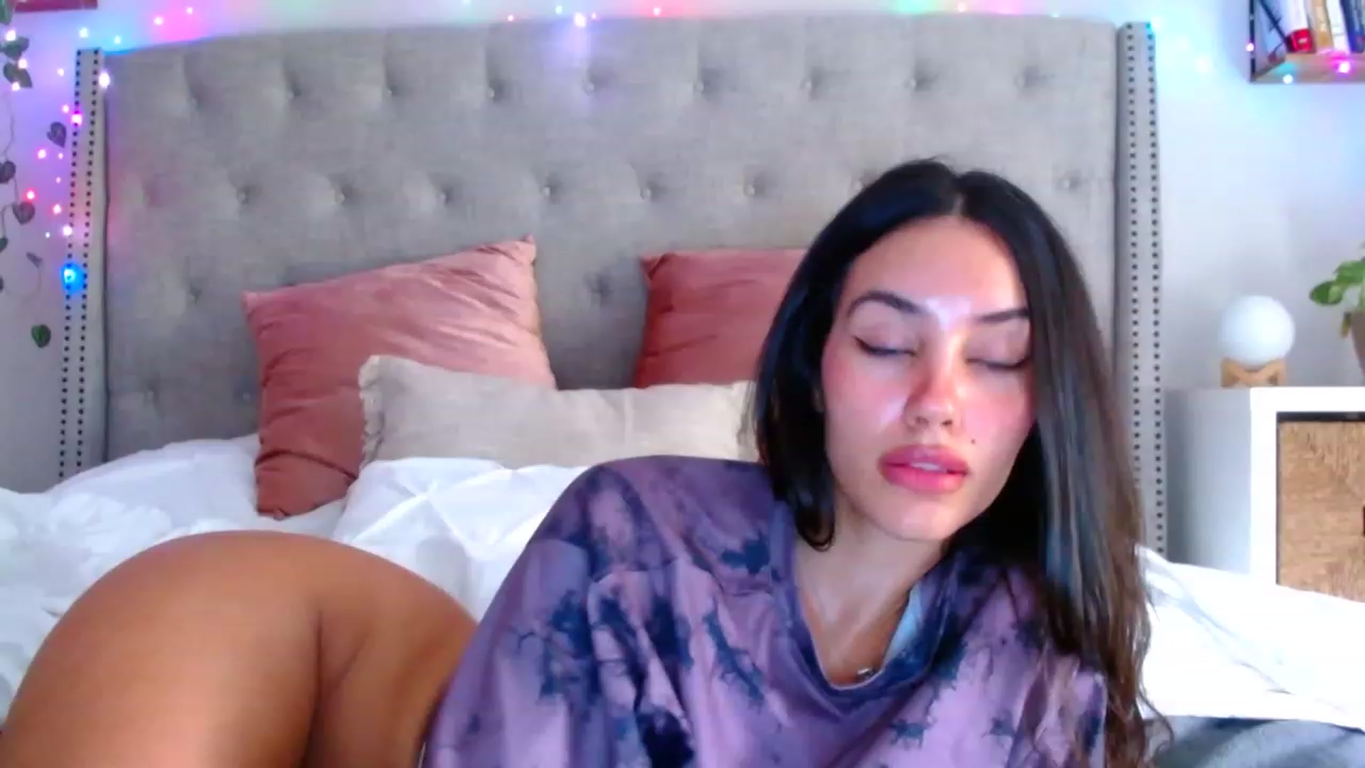 Gallery image thumbnail from SofiDiamond_'s myfreecams stream on, 08/17/2023, 18:10 image 7 of 20