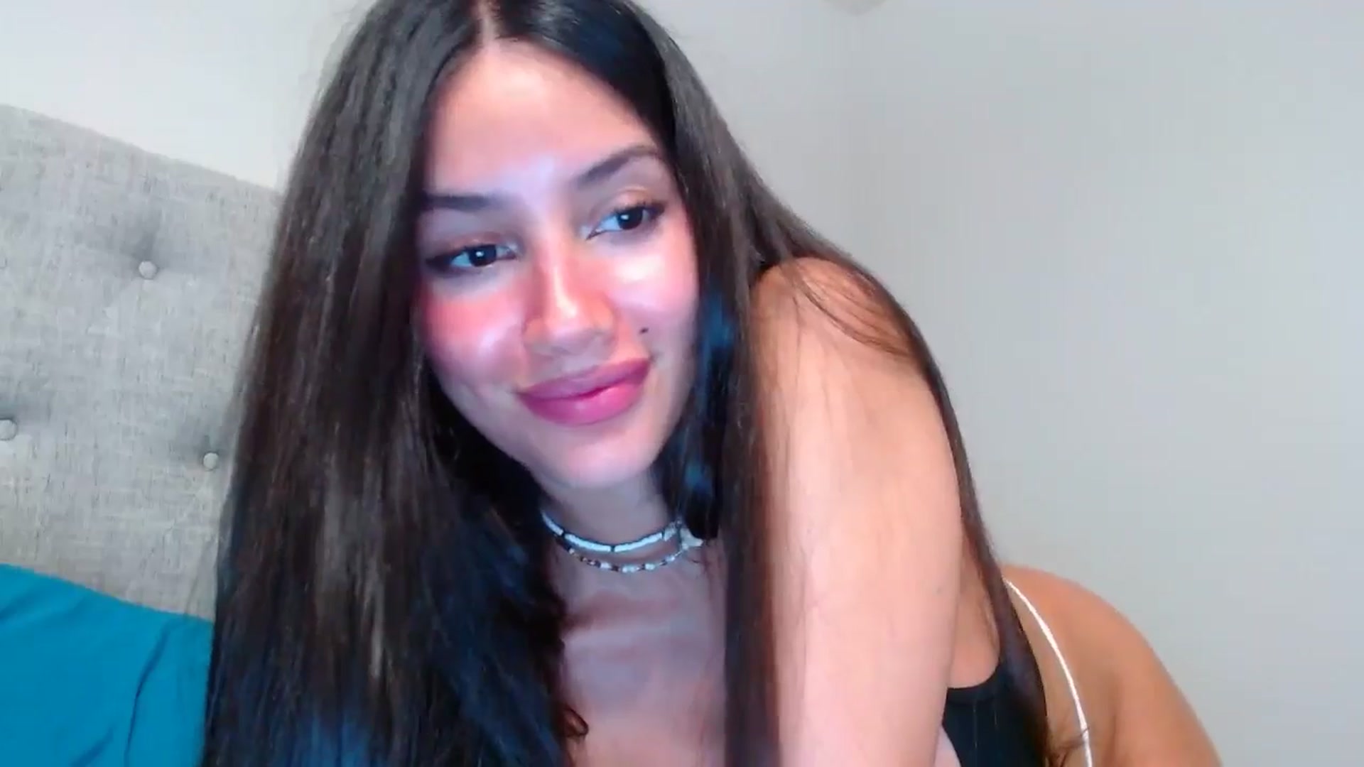 Gallery image thumbnail from SofiDiamond_'s myfreecams stream on, 09/28/2024, 23:38 image 16 of 20