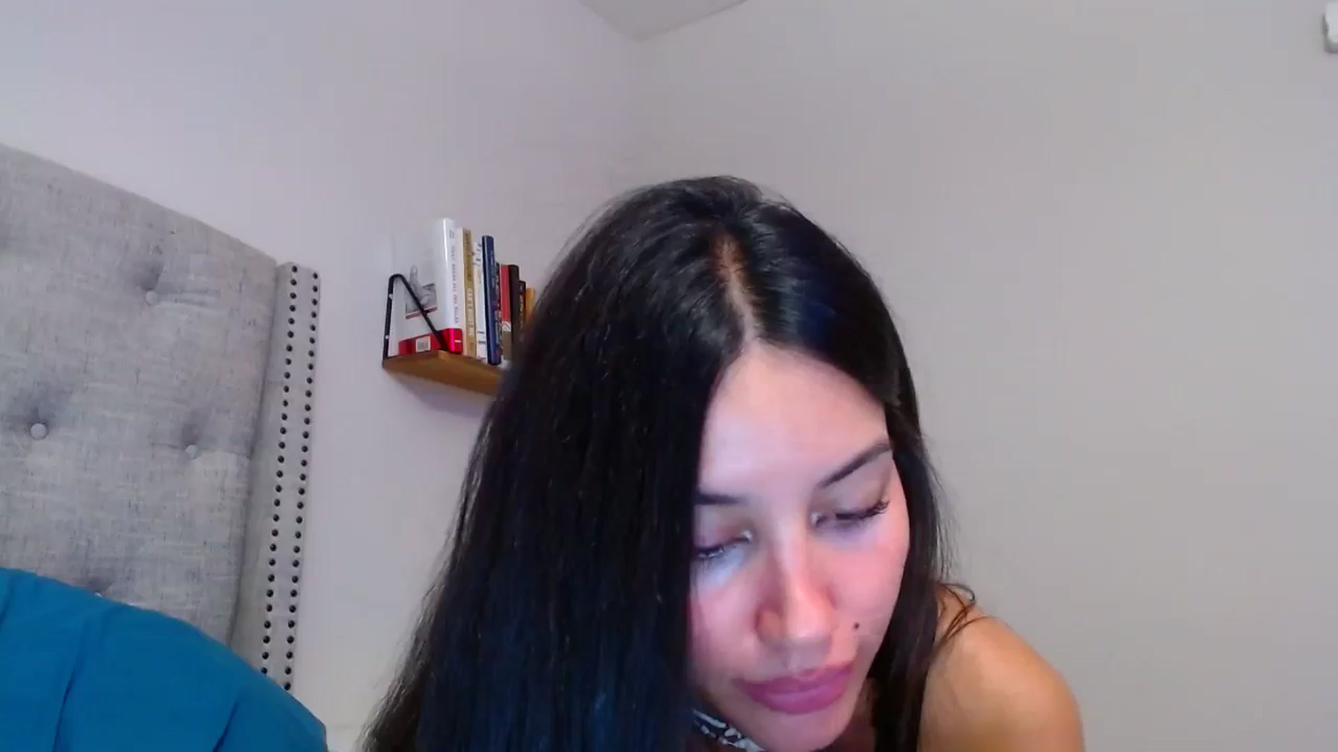 Gallery image thumbnail from SofiDiamond_'s myfreecams stream on, 09/29/2024, 24:00 image 9 of 20