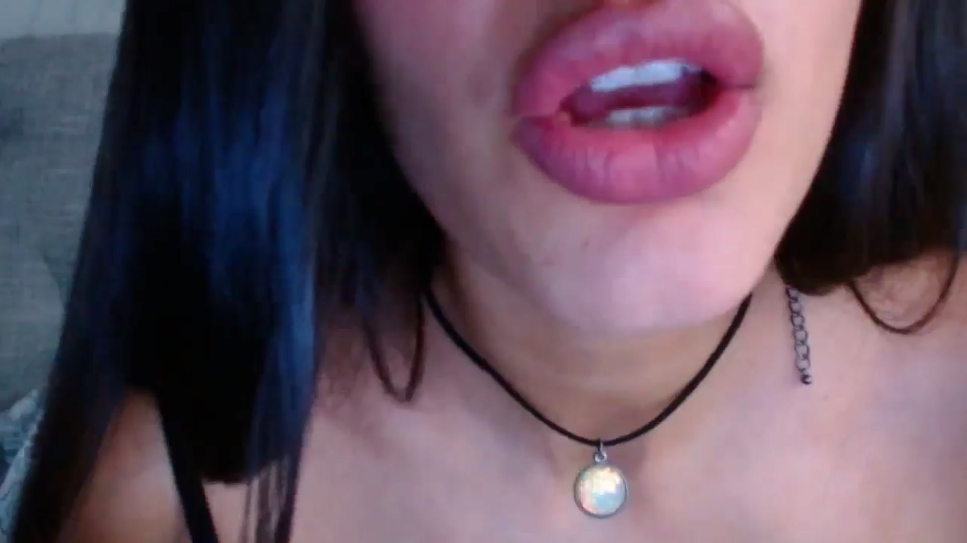 Gallery image thumbnail from SofiDiamond_'s myfreecams stream on, 09/30/2024, 17:33 image 10 of 20