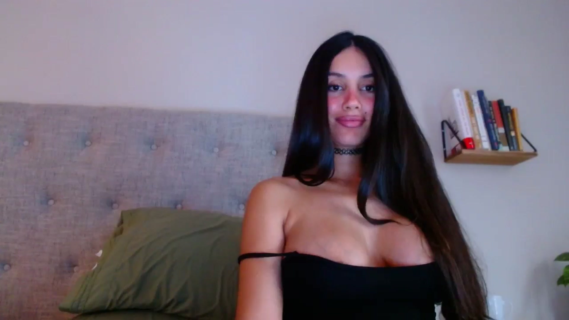 Gallery image thumbnail from SofiDiamond_'s myfreecams stream on, 10/30/2024, 17:10 image 11 of 20
