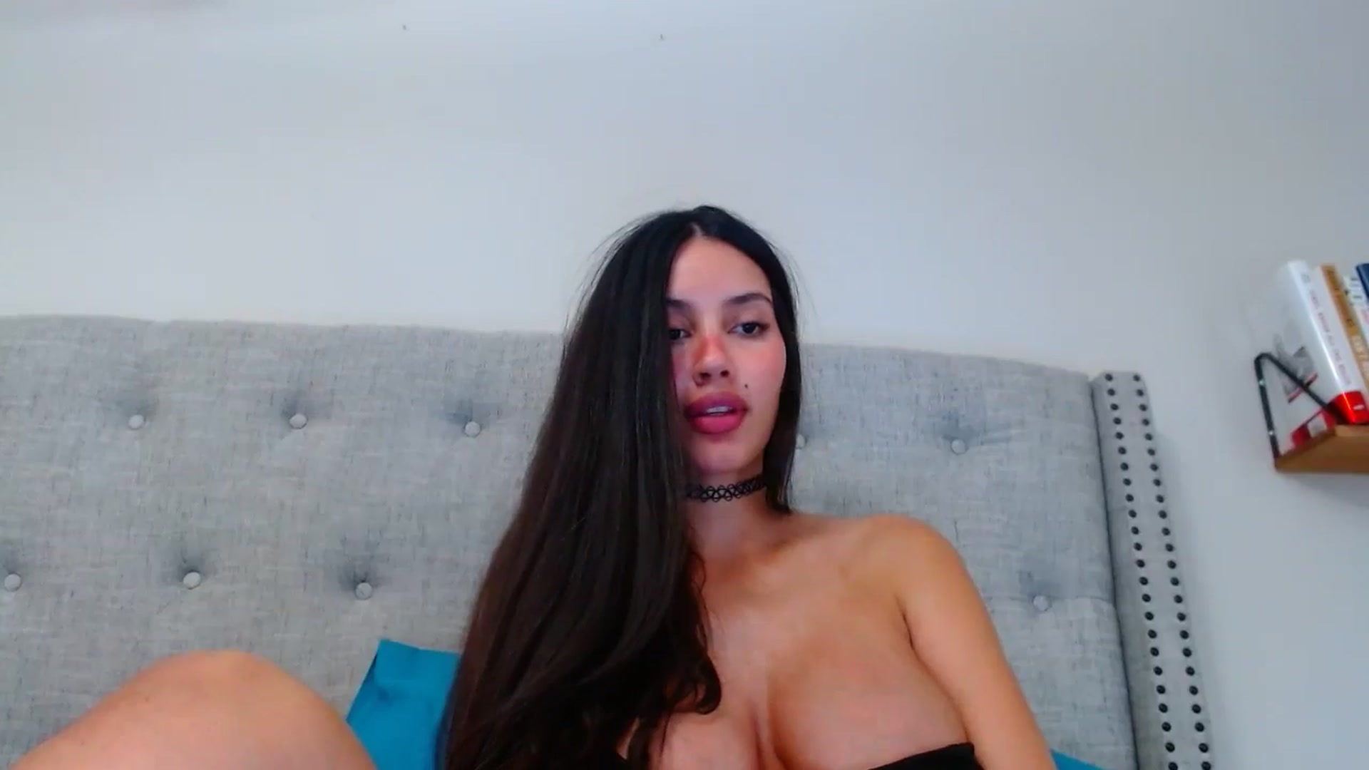 Gallery image thumbnail from SofiDiamond_'s myfreecams stream on, 11/05/2024, 19:21 image 19 of 20