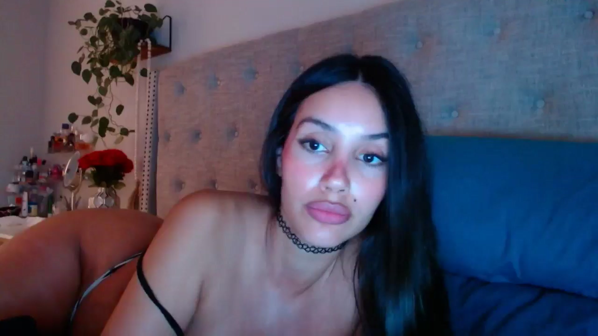 Gallery image thumbnail from SofiDiamond_'s myfreecams stream on, 11/05/2024, 19:53 image 8 of 20