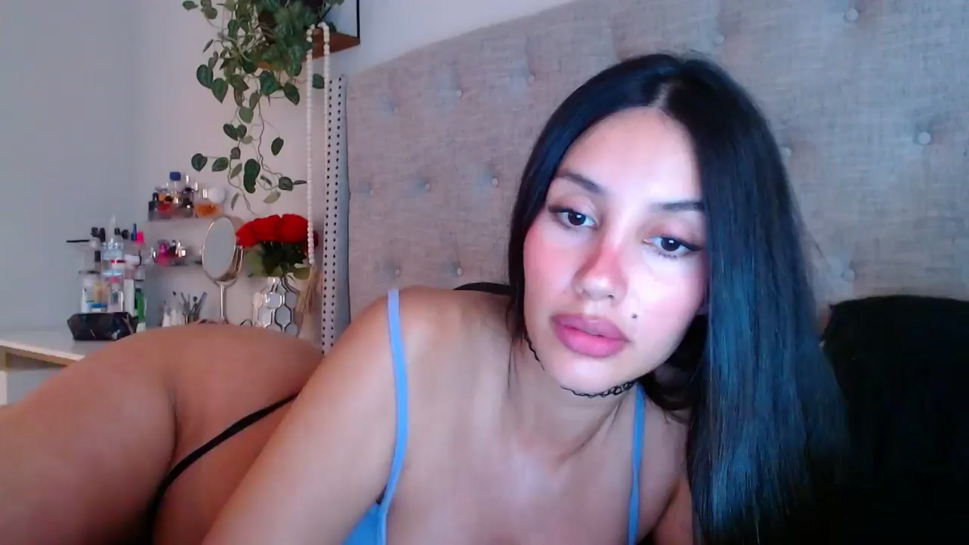 Gallery image thumbnail from SofiDiamond_'s myfreecams stream on, 11/08/2024, 20:32 image 8 of 20