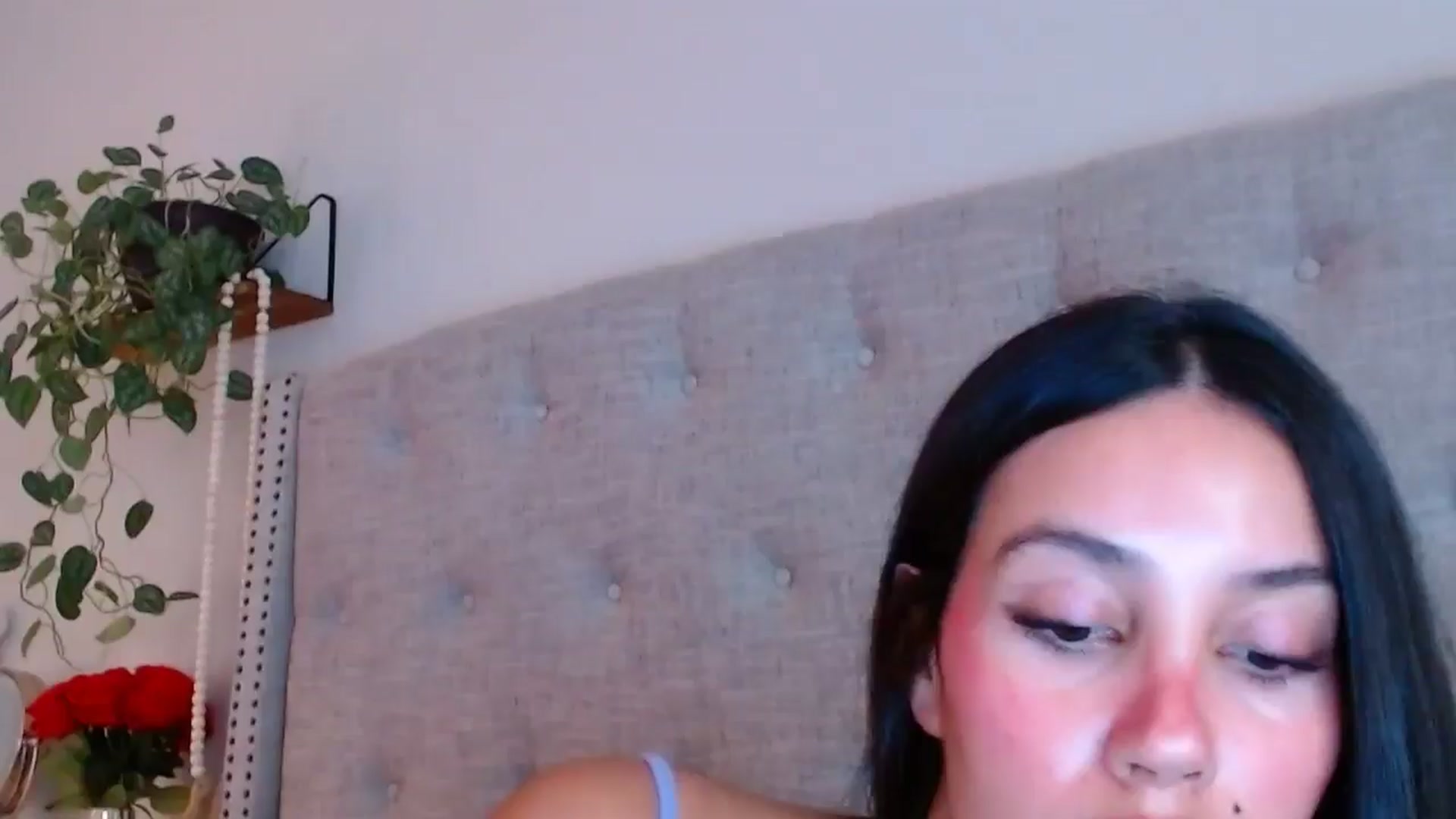 Gallery image thumbnail from SofiDiamond_'s myfreecams stream on, 11/08/2024, 20:32 image 3 of 20