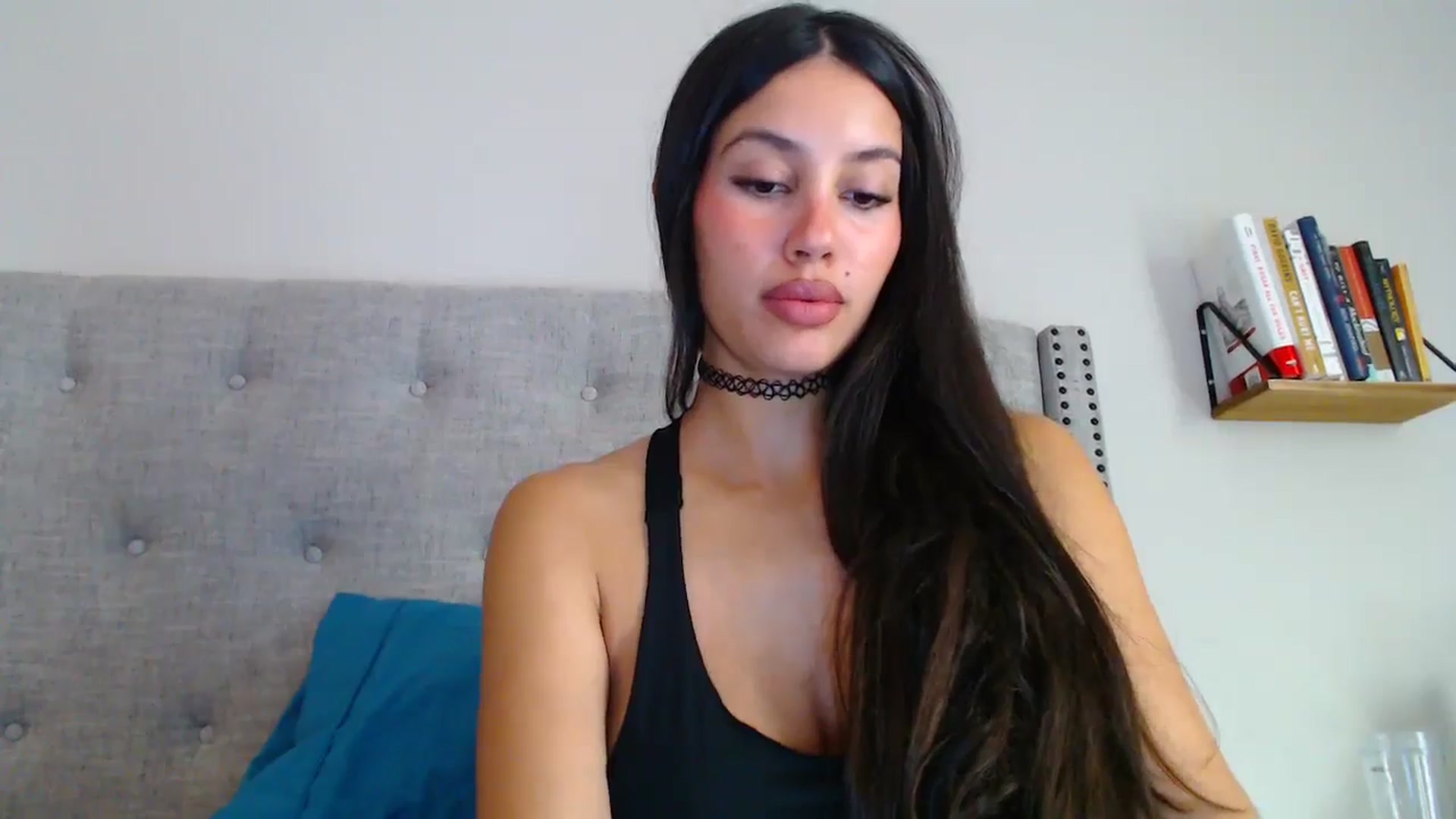 Gallery image thumbnail from SofiDiamond_'s myfreecams stream on, 11/14/2024, 19:53 image 8 of 20