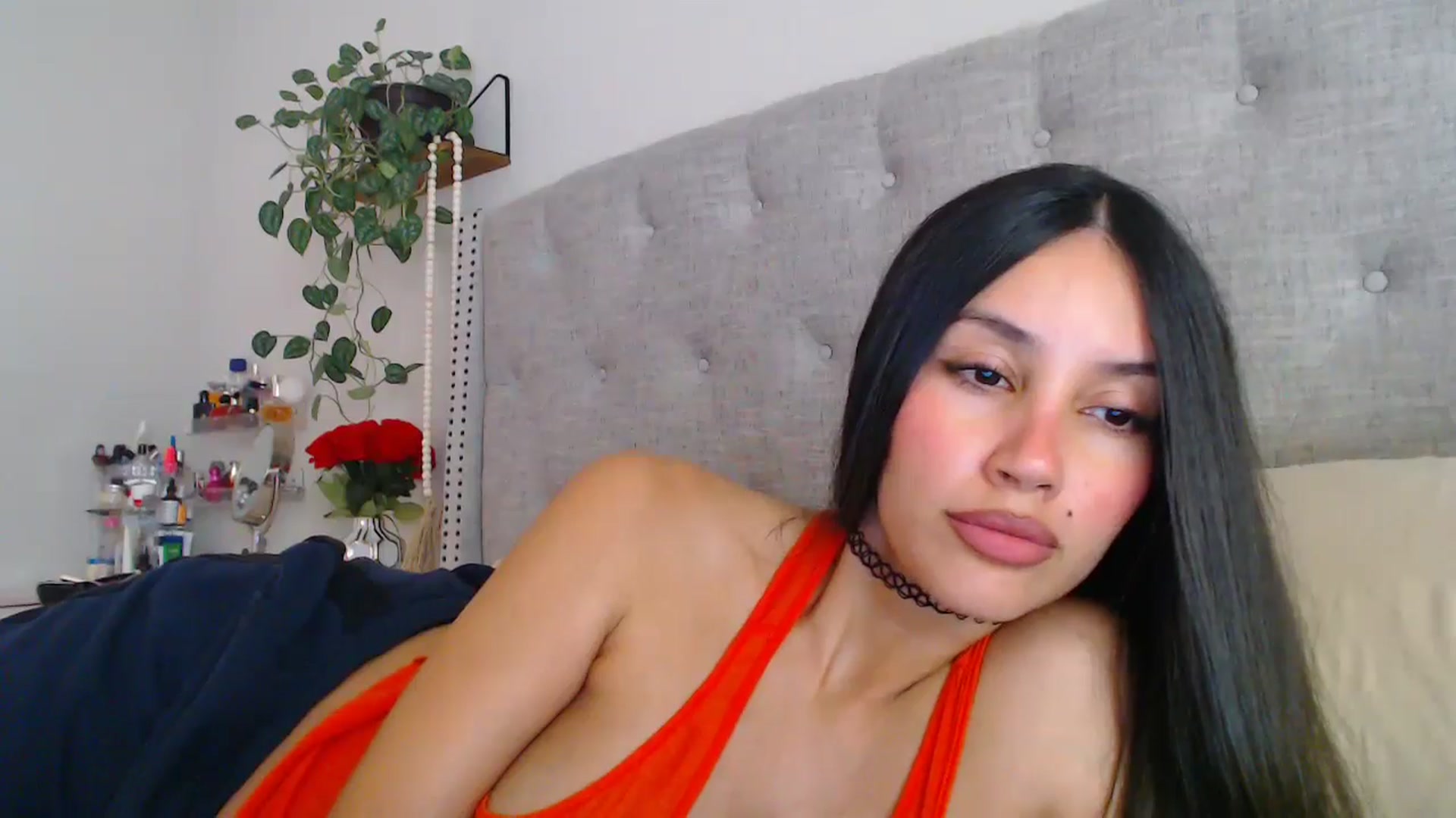 Gallery image thumbnail from SofiDiamond_'s myfreecams stream on, 11/21/2024, 19:56 image 4 of 20