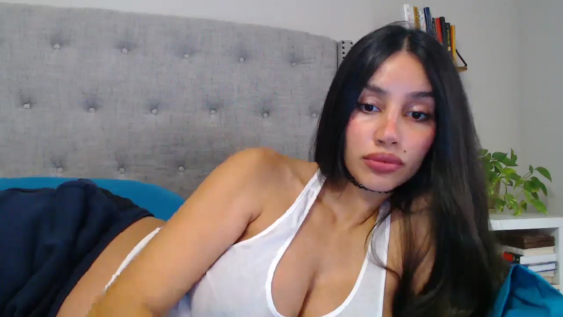 Gallery image thumbnail from SofiDiamond_'s myfreecams stream on, 12/06/2024, 20:46 image 4 of 20