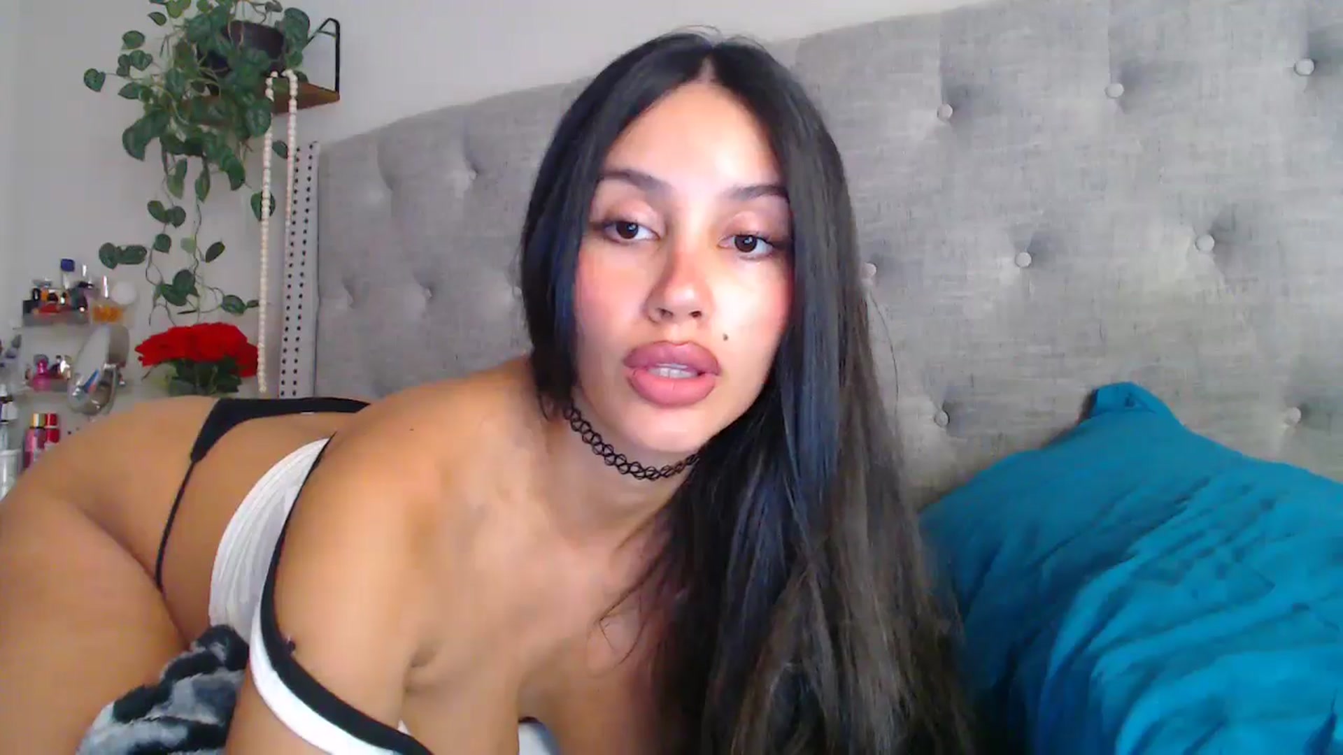 Gallery image thumbnail from SofiDiamond_'s myfreecams stream on, 12/07/2024, 22:39 image 4 of 20