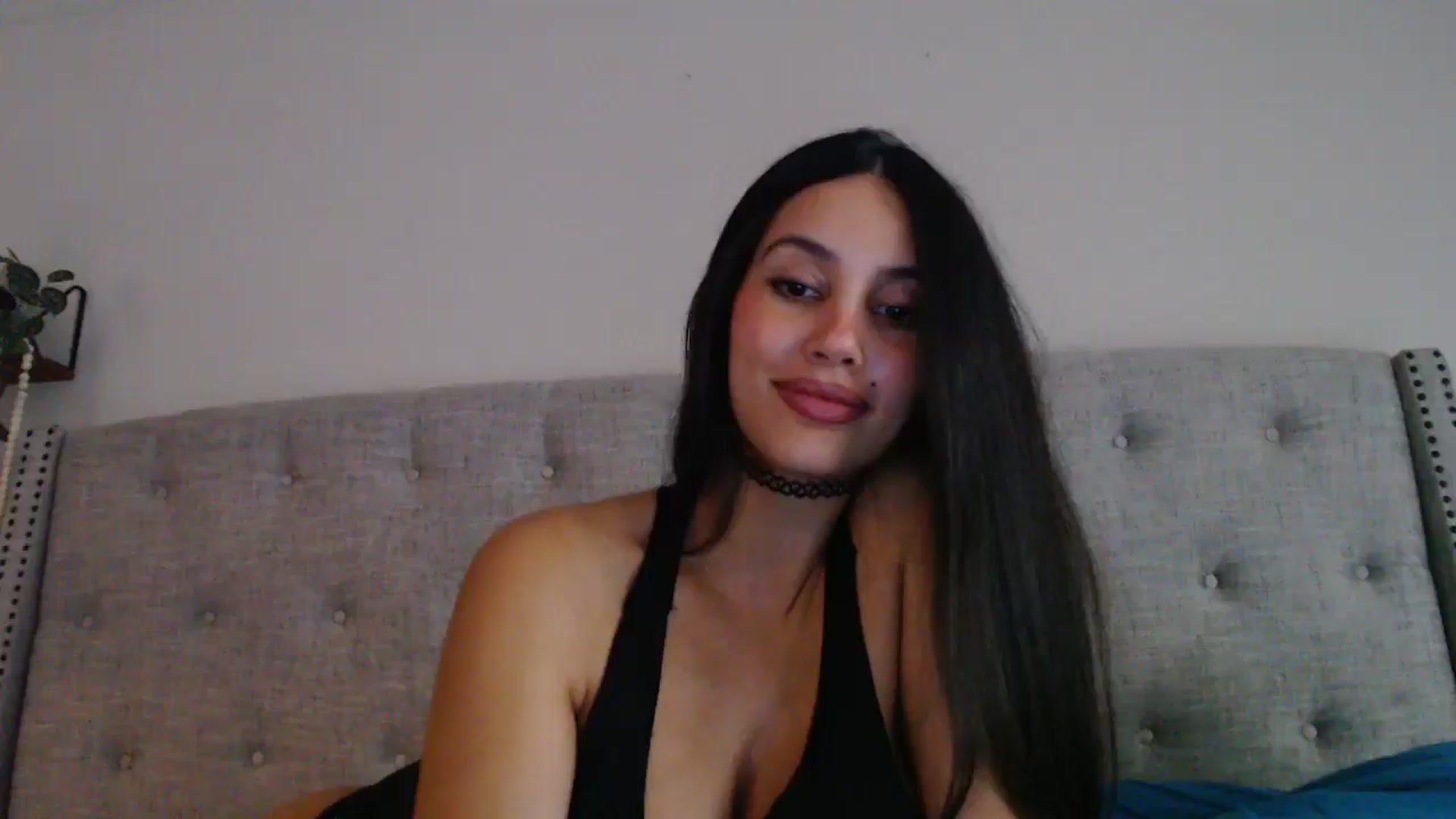 Gallery image thumbnail from SofiDiamond_'s myfreecams stream on, 12/11/2024, 19:26 image 1 of 20