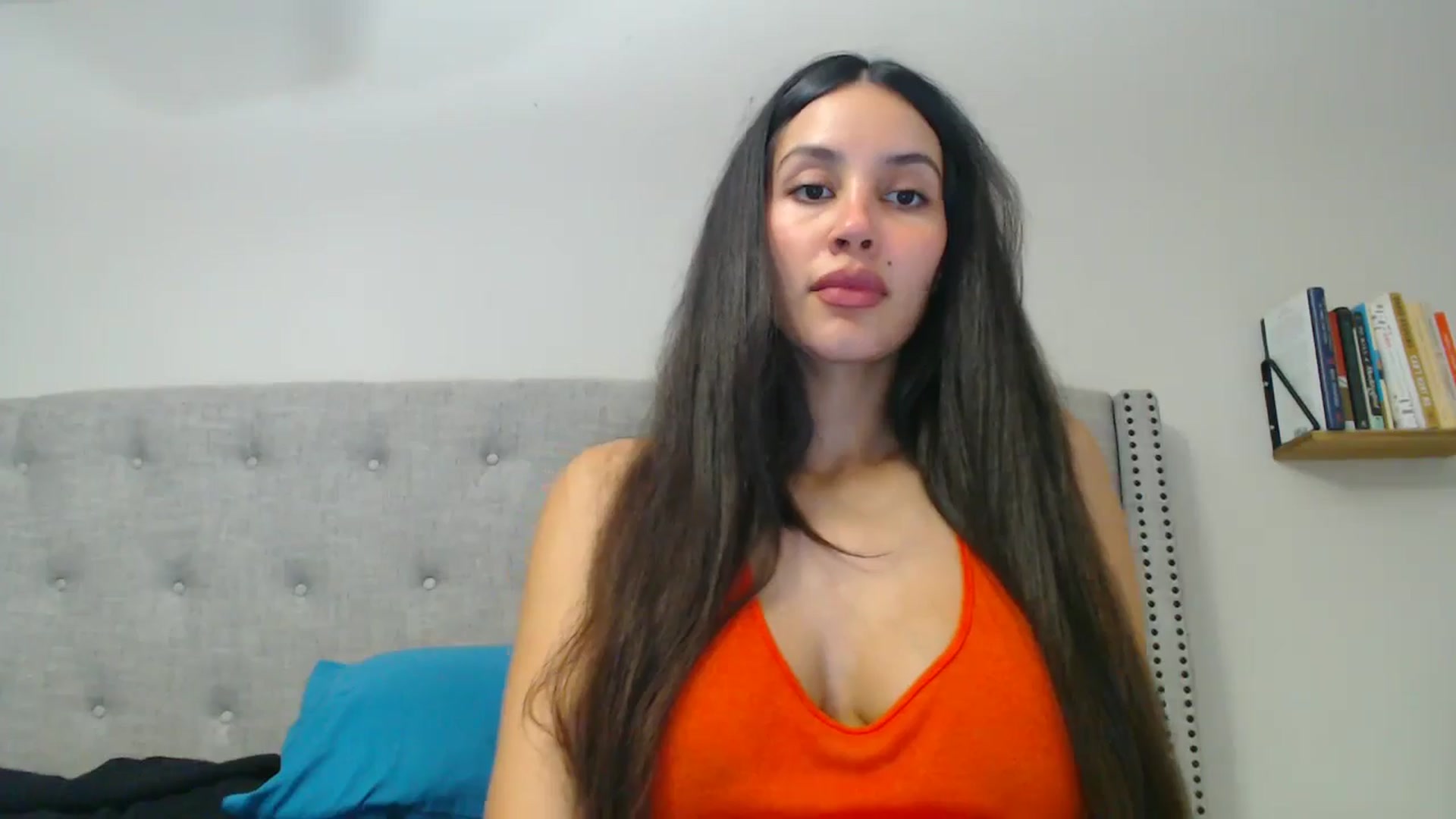 Gallery image thumbnail from SofiDiamond_'s myfreecams stream on, 01/16/2025, 20:03 image 5 of 20