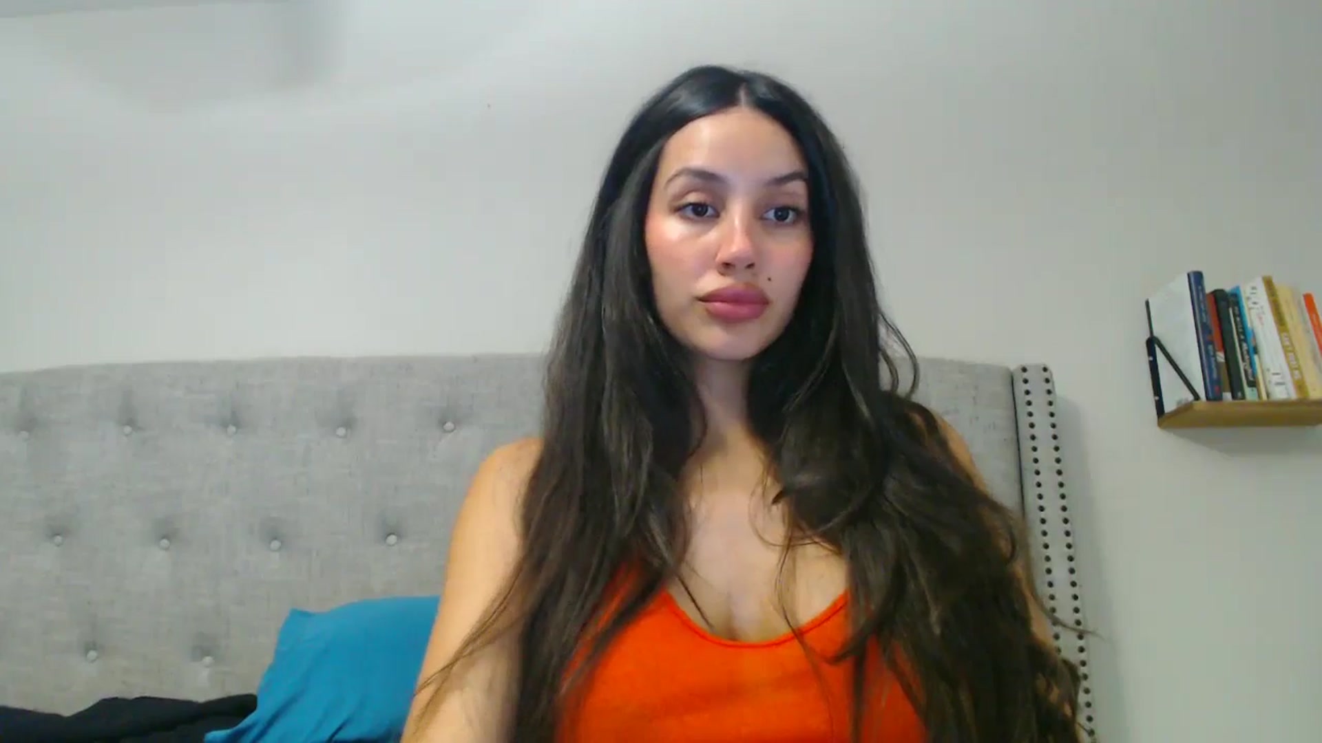 Gallery image thumbnail from SofiDiamond_'s myfreecams stream on, 01/16/2025, 20:03 image 9 of 20