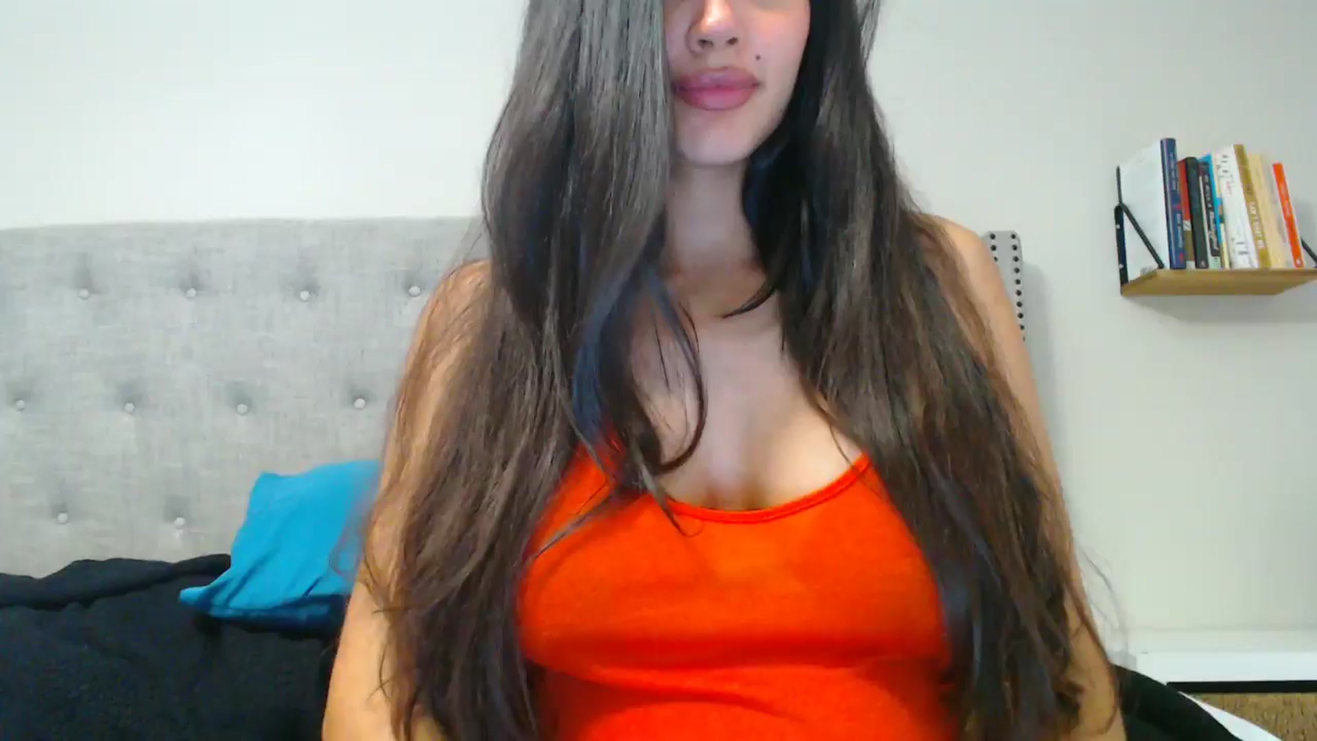 Gallery image thumbnail from SofiDiamond_'s myfreecams stream on, 01/16/2025, 20:03 image 1 of 20