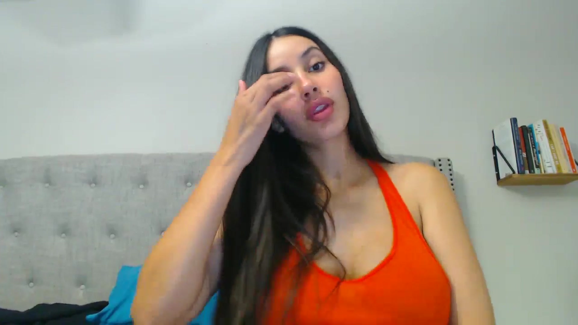 Gallery image thumbnail from SofiDiamond_'s myfreecams stream on, 01/16/2025, 20:03 image 11 of 20