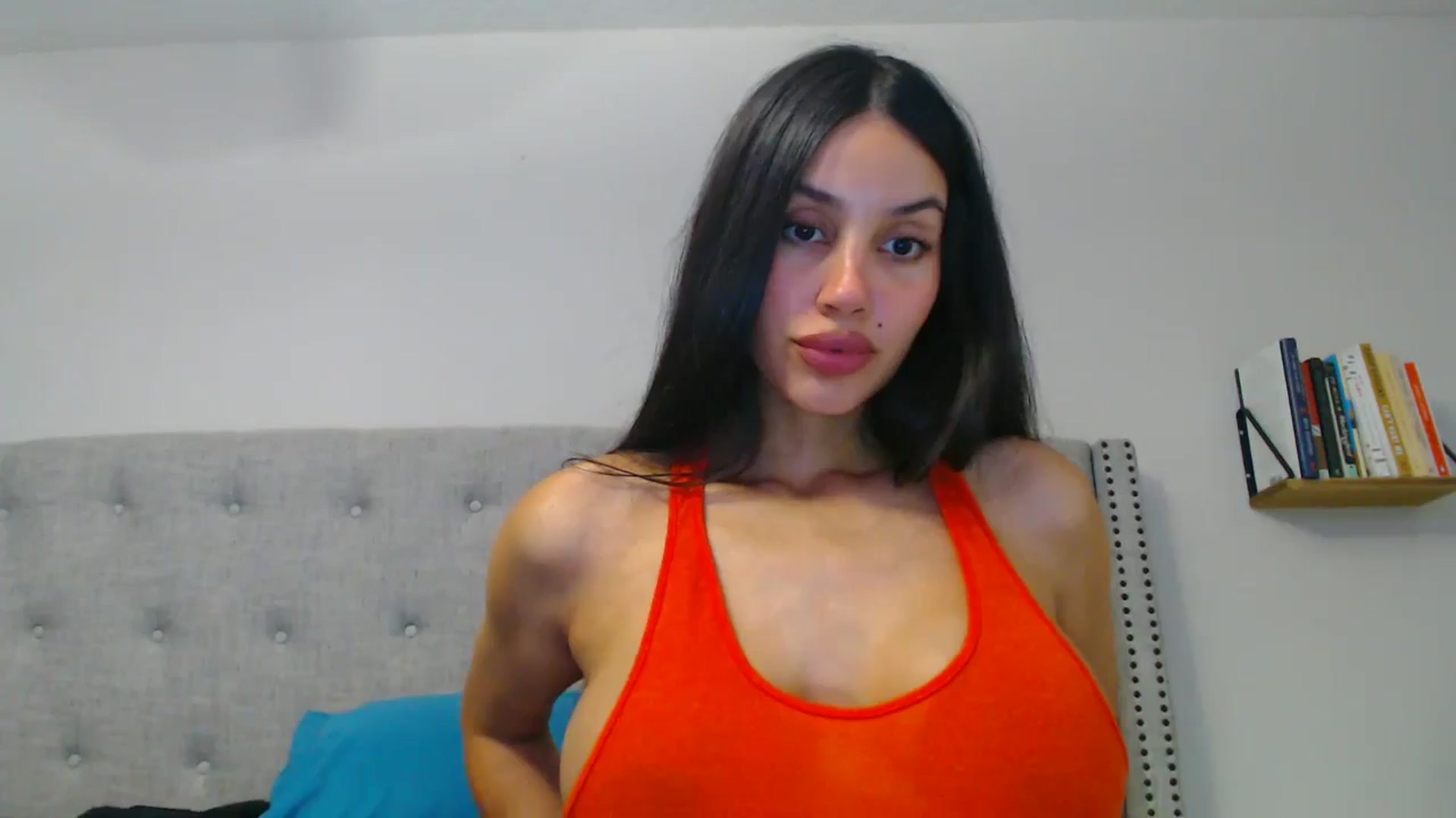 Gallery image thumbnail from SofiDiamond_'s myfreecams stream on, 01/16/2025, 20:03 image 16 of 20