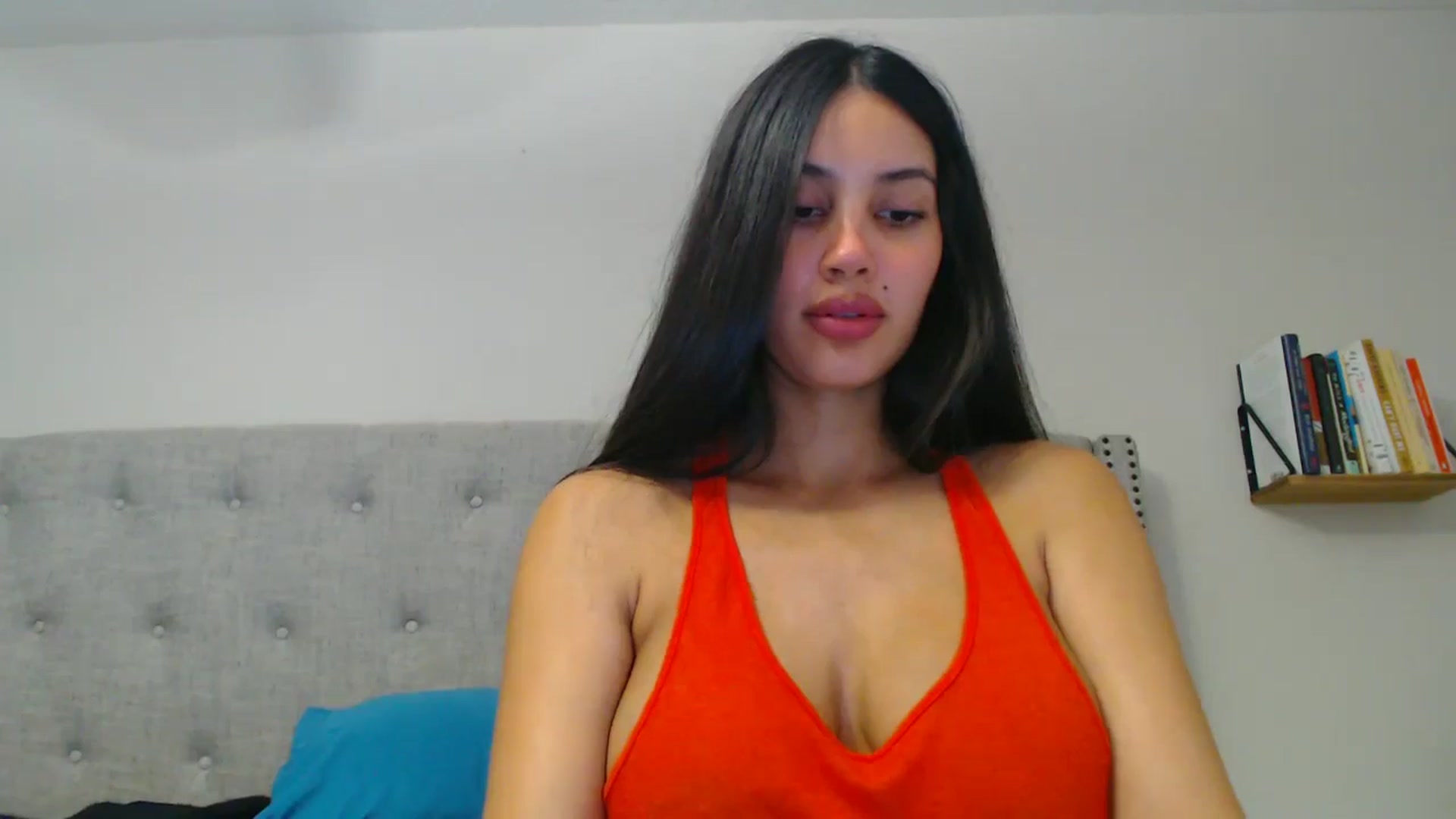 Gallery image thumbnail from SofiDiamond_'s myfreecams stream on, 01/16/2025, 20:03 image 15 of 20