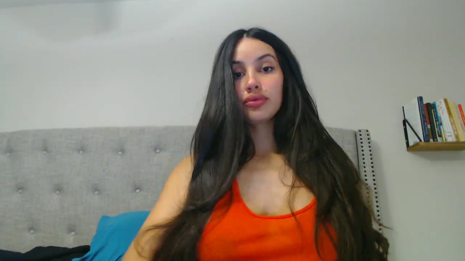 Gallery image thumbnail from SofiDiamond_'s myfreecams stream on, 01/16/2025, 20:03 image 8 of 20