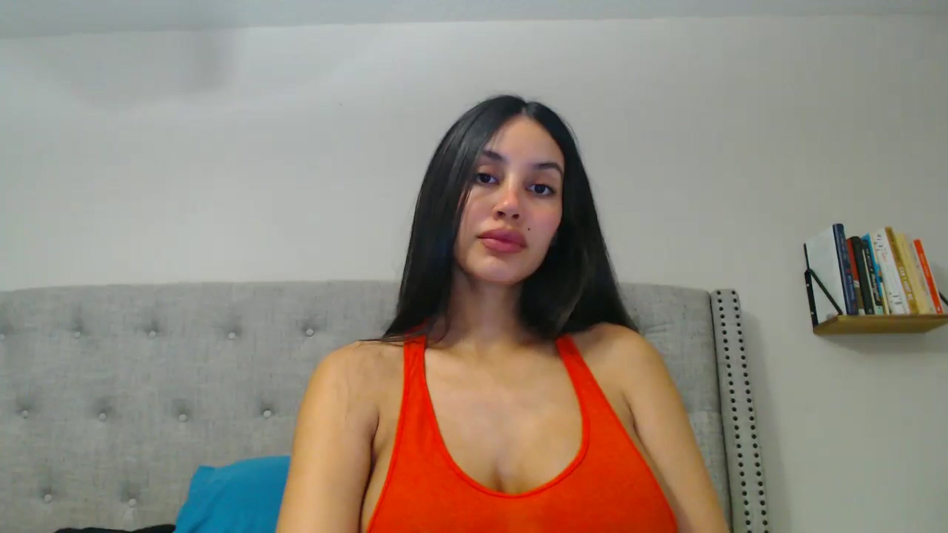 Gallery image thumbnail from SofiDiamond_'s myfreecams stream on, 01/16/2025, 20:03 image 14 of 20