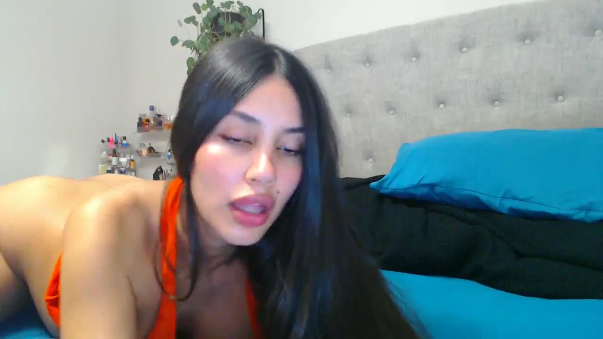 Gallery image thumbnail from SofiDiamond_'s myfreecams stream on, 01/16/2025, 20:03 image 20 of 20