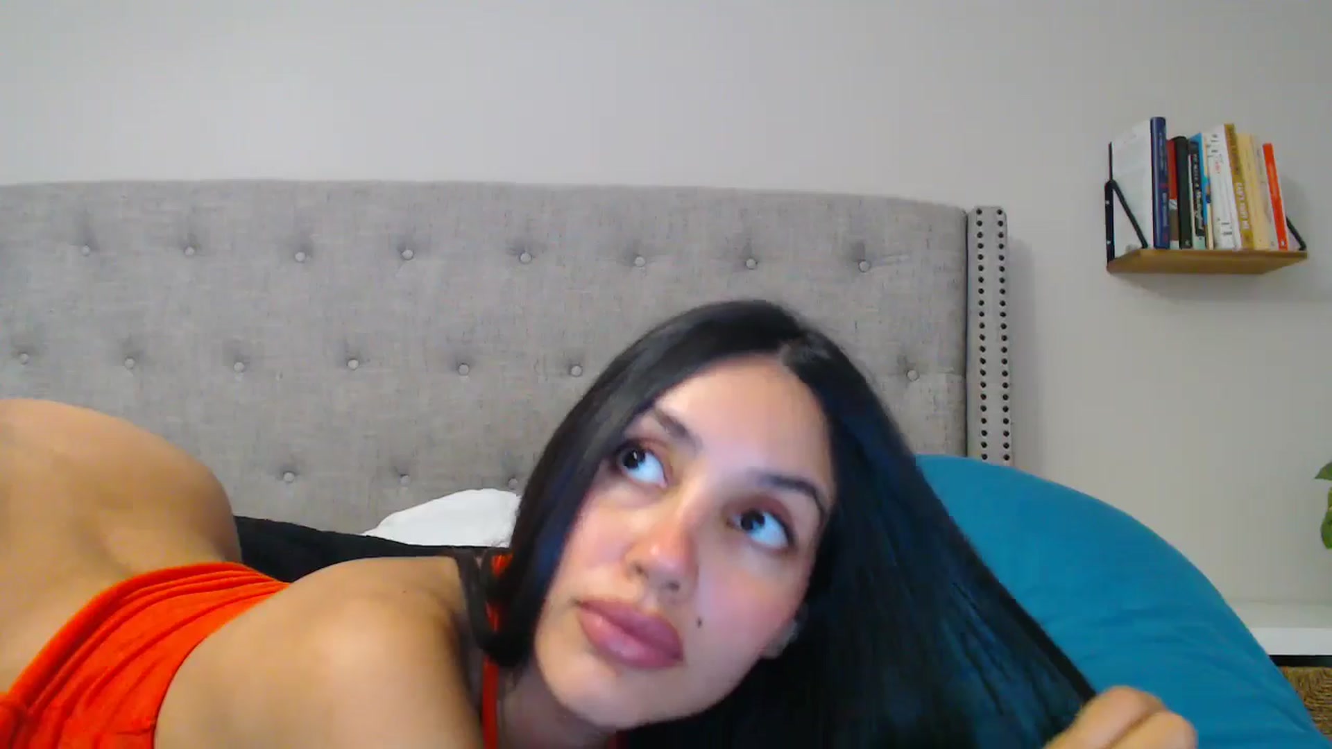 Gallery image thumbnail from SofiDiamond_'s myfreecams stream on, 01/16/2025, 20:53 image 2 of 20