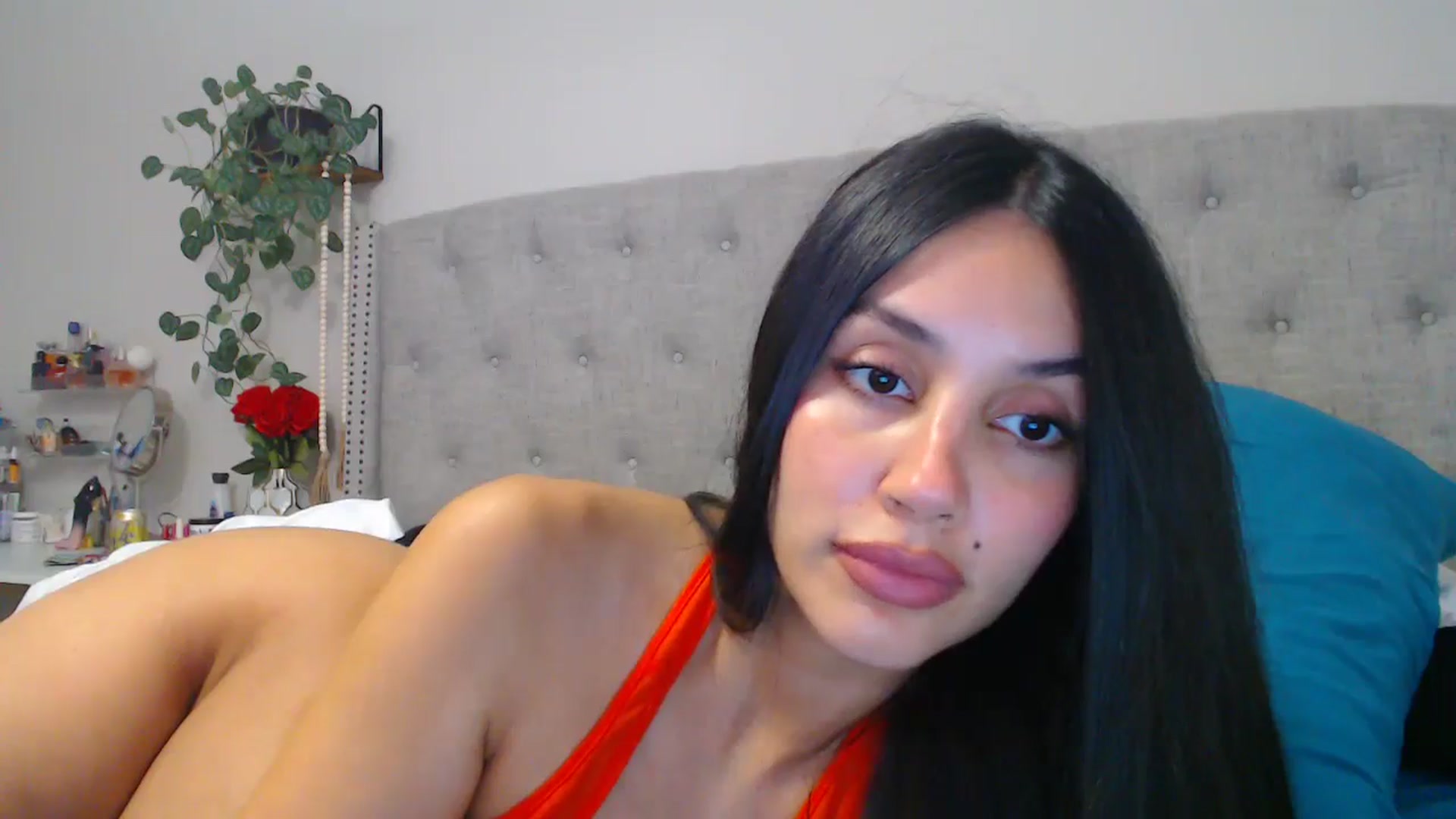 Gallery image thumbnail from SofiDiamond_'s myfreecams stream on, 01/16/2025, 20:53 image 13 of 20