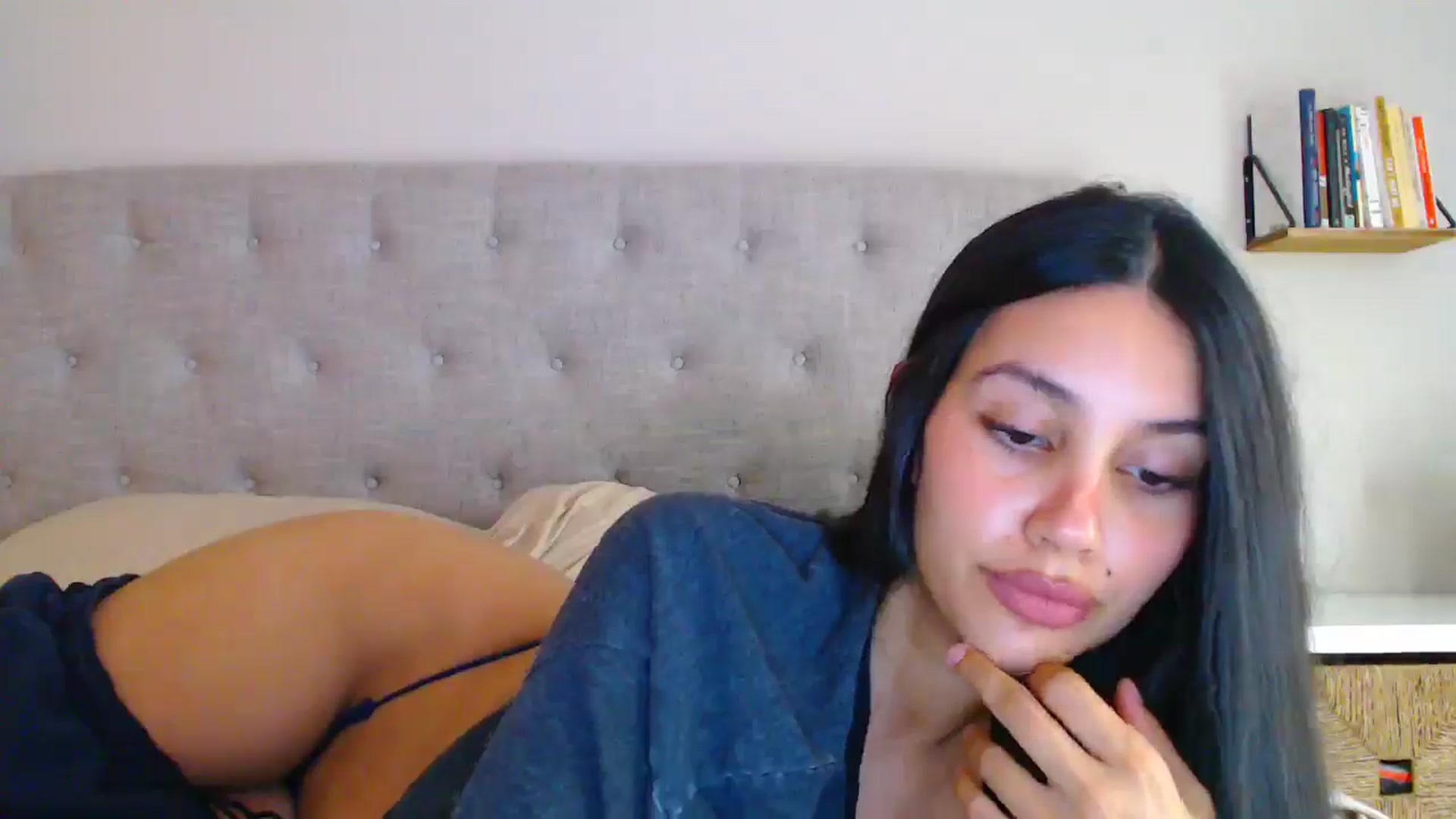 Gallery image thumbnail from SofiDiamond_'s myfreecams stream on, 01/28/2025, 19:34 image 3 of 20