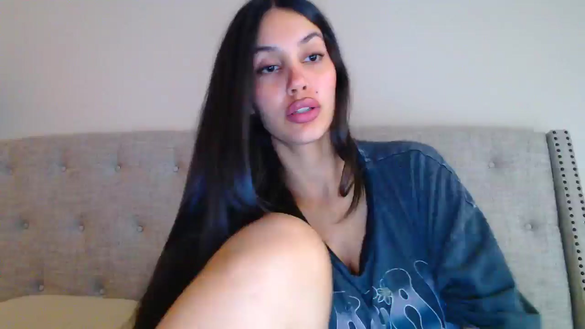 Gallery image thumbnail from SofiDiamond_'s myfreecams stream on, 01/28/2025, 19:34 image 8 of 20