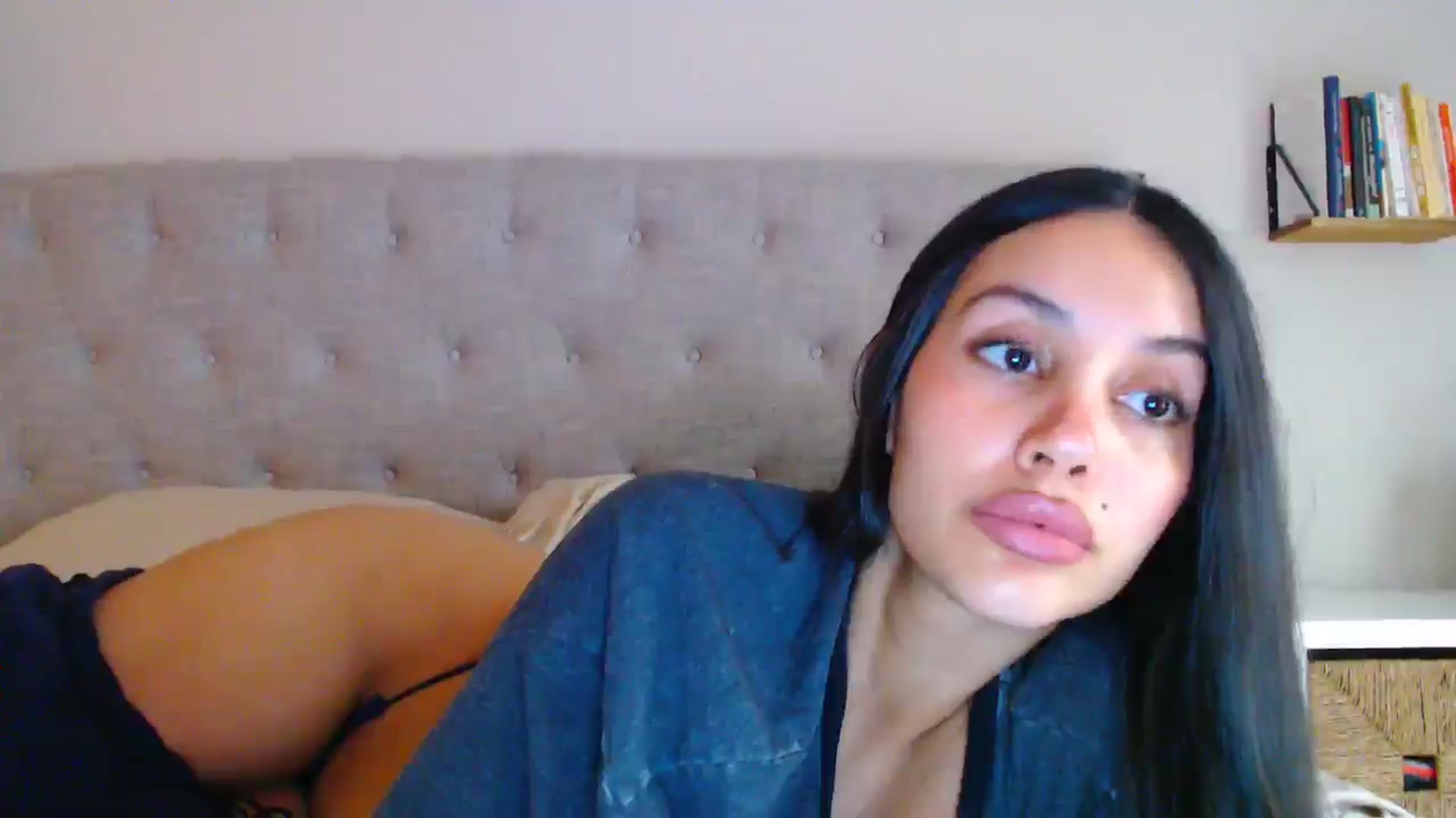 Gallery image thumbnail from SofiDiamond_'s myfreecams stream on, 01/28/2025, 19:34 image 4 of 20