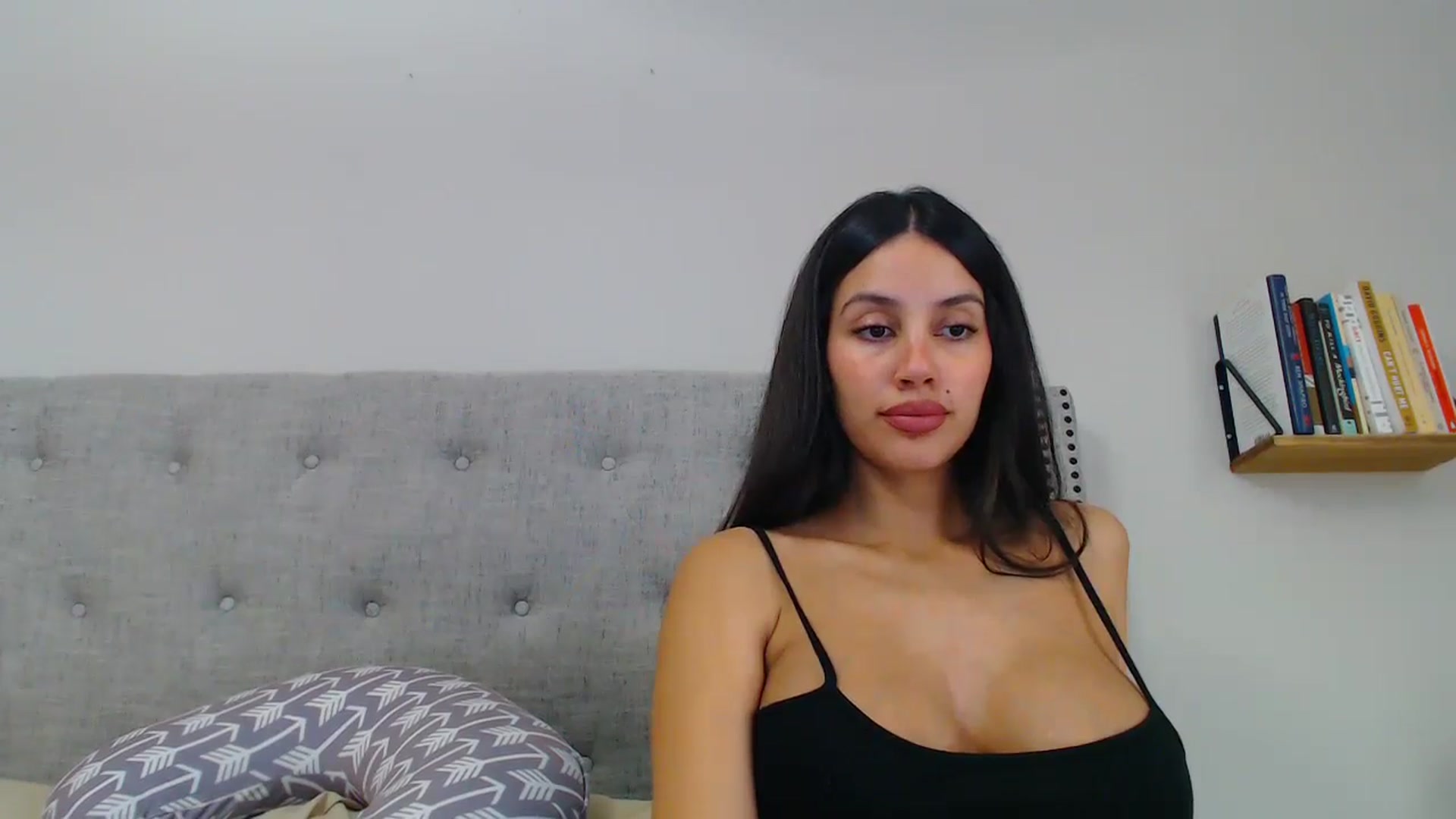 Gallery image thumbnail from SofiDiamond_'s myfreecams stream on, 01/28/2025, 22:21 image 3 of 20