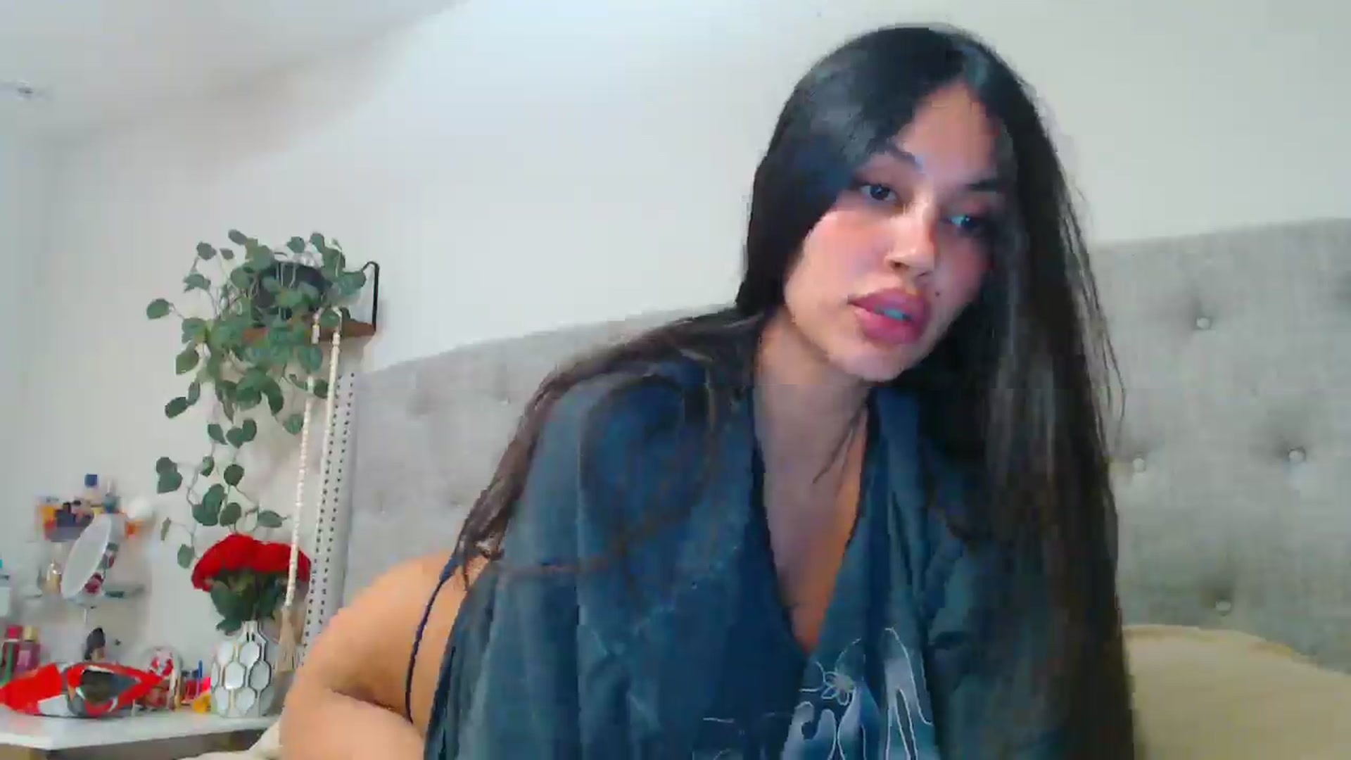 Gallery image thumbnail from SofiDiamond_'s myfreecams stream on, 01/28/2025, 23:44 image 20 of 20