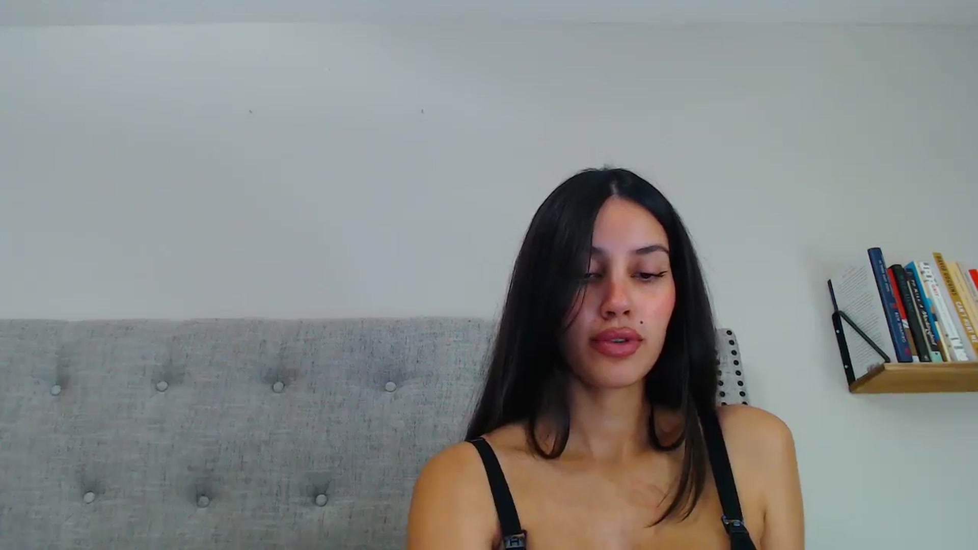 Gallery image thumbnail from SofiDiamond_'s myfreecams stream on, 02/13/2025, 19:36 image 12 of 20
