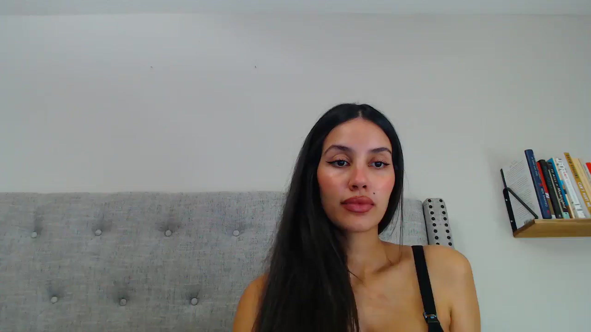 Gallery image thumbnail from SofiDiamond_'s myfreecams stream on, 02/13/2025, 19:36 image 15 of 20