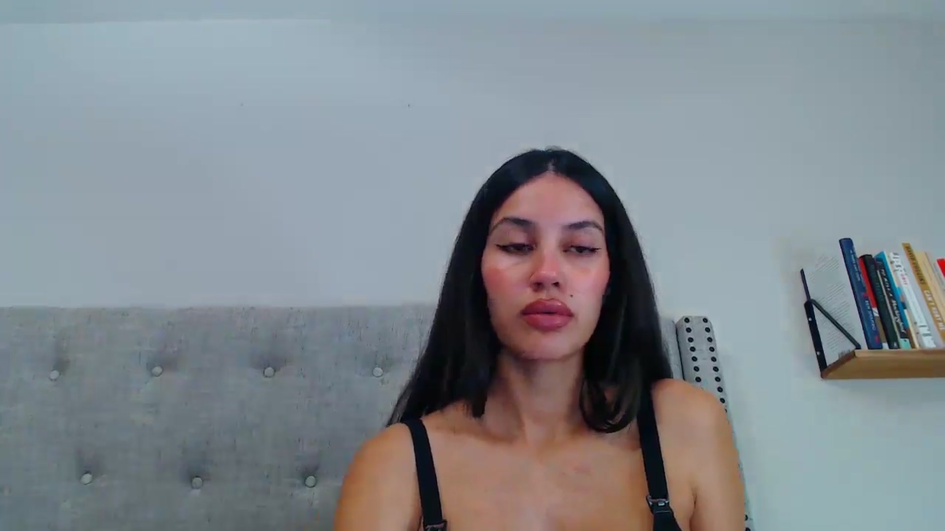 Gallery image thumbnail from SofiDiamond_'s myfreecams stream on, 02/13/2025, 19:36 image 9 of 20