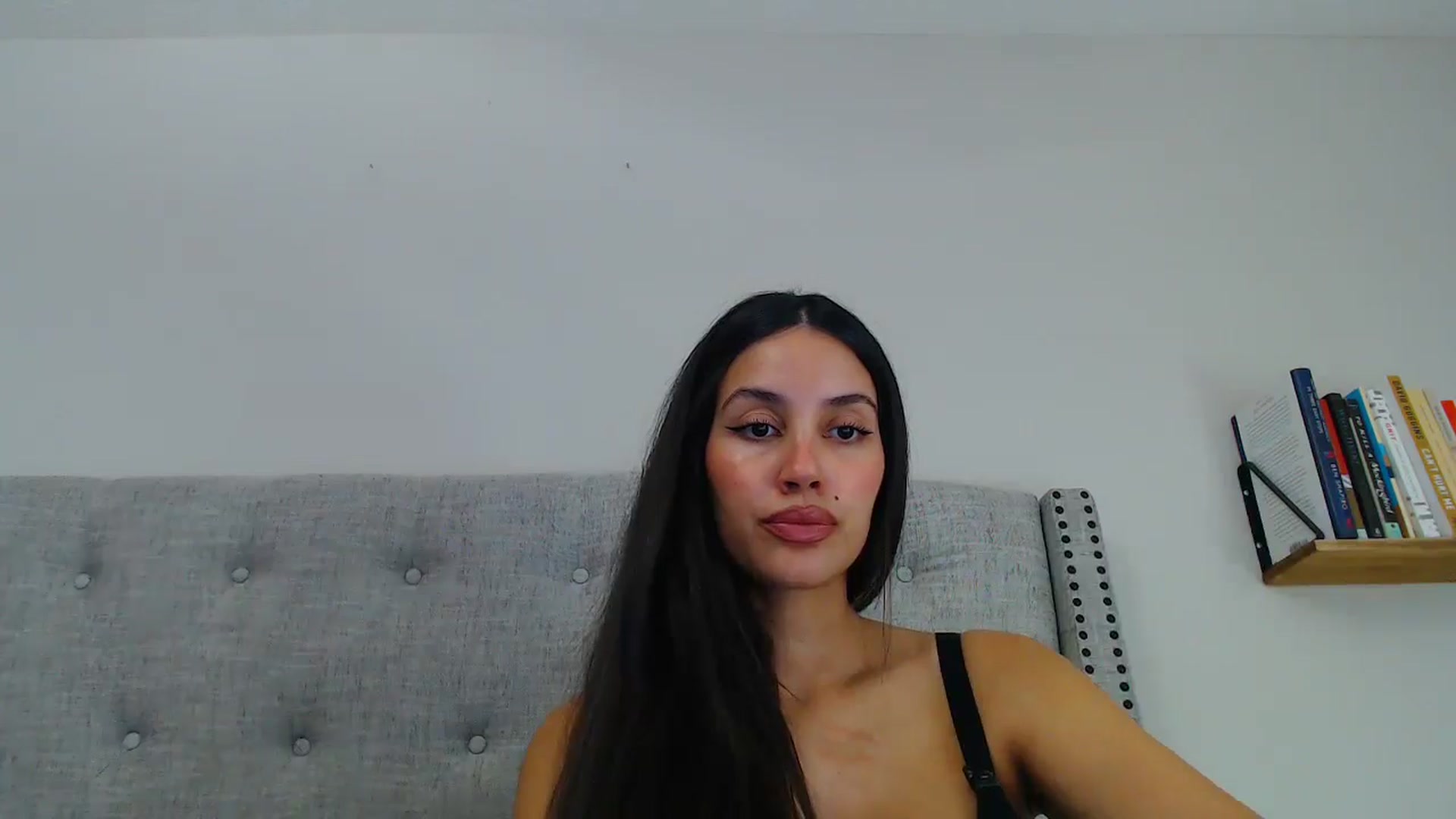 Gallery image thumbnail from SofiDiamond_'s myfreecams stream on, 02/13/2025, 19:36 image 18 of 20