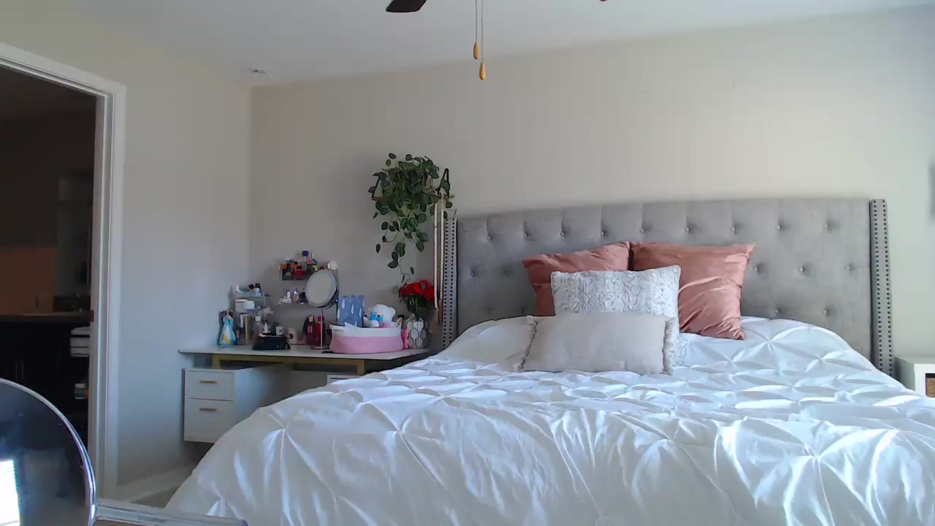 Gallery image thumbnail from SofiDiamond_'s myfreecams stream on, 03/27/2025, 20:38 image 6 of 20