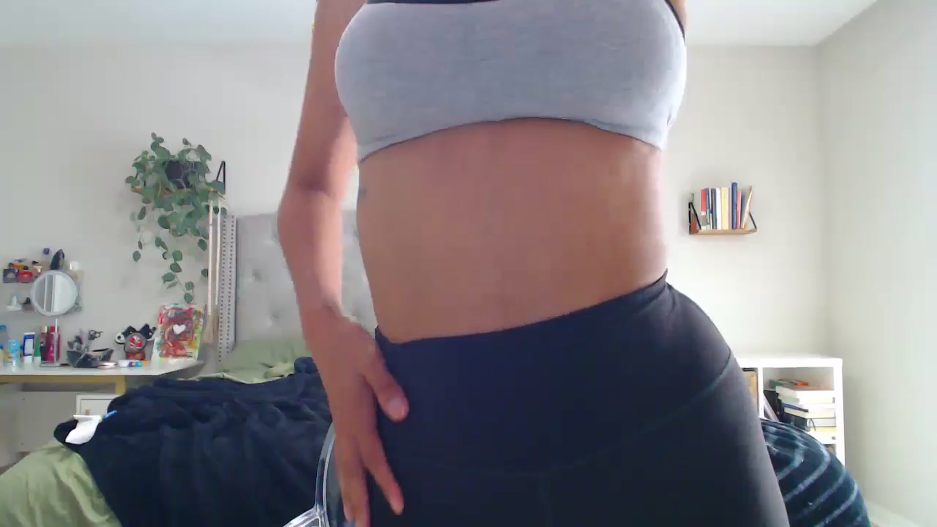 Gallery image thumbnail from SofiDiamond_'s myfreecams stream on, 04/25/2025, 21:56 image 11 of 20