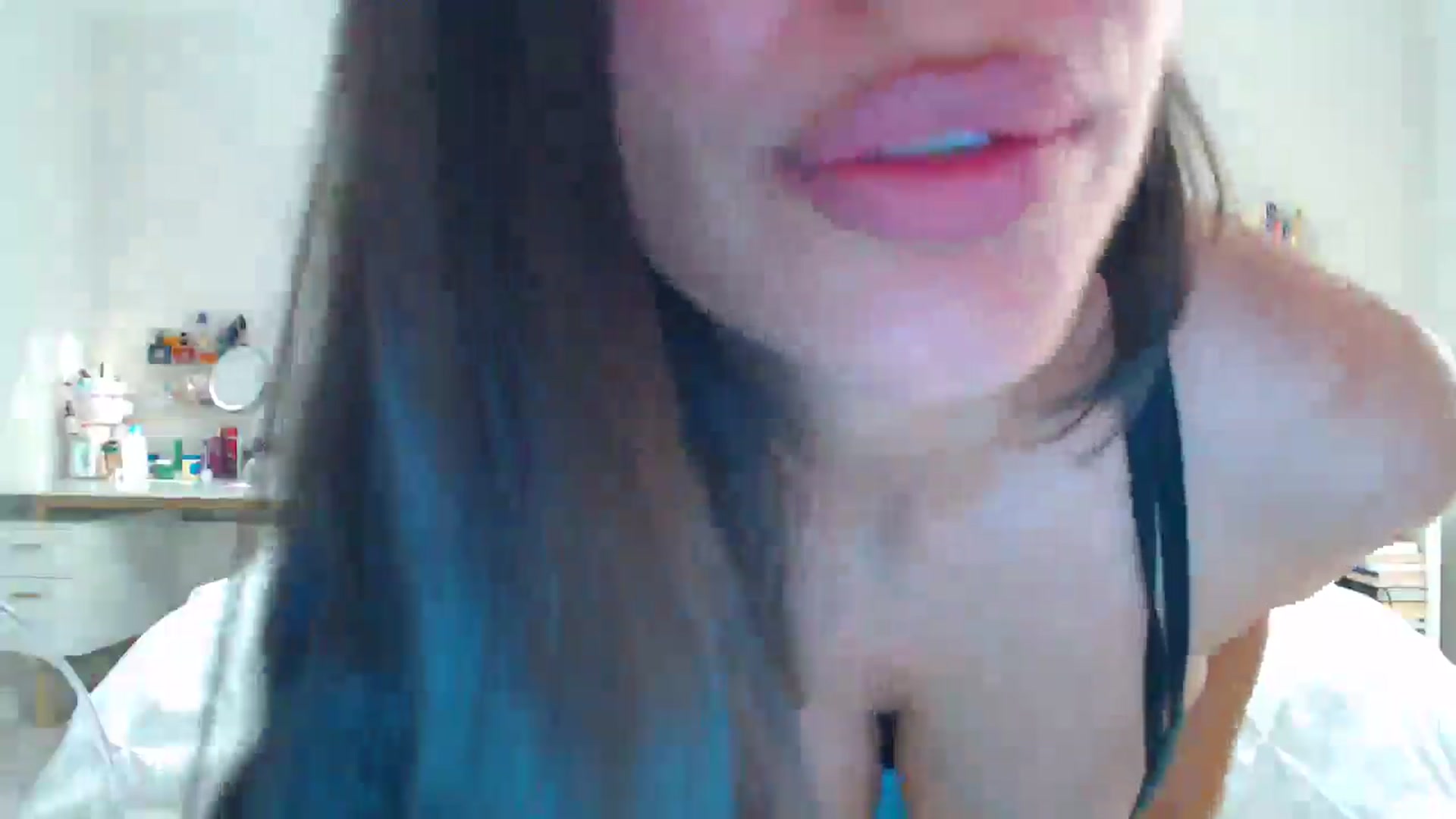 Gallery image thumbnail from SofiDiamond_'s myfreecams stream on, 05/16/2025, 23:41 image 8 of 20