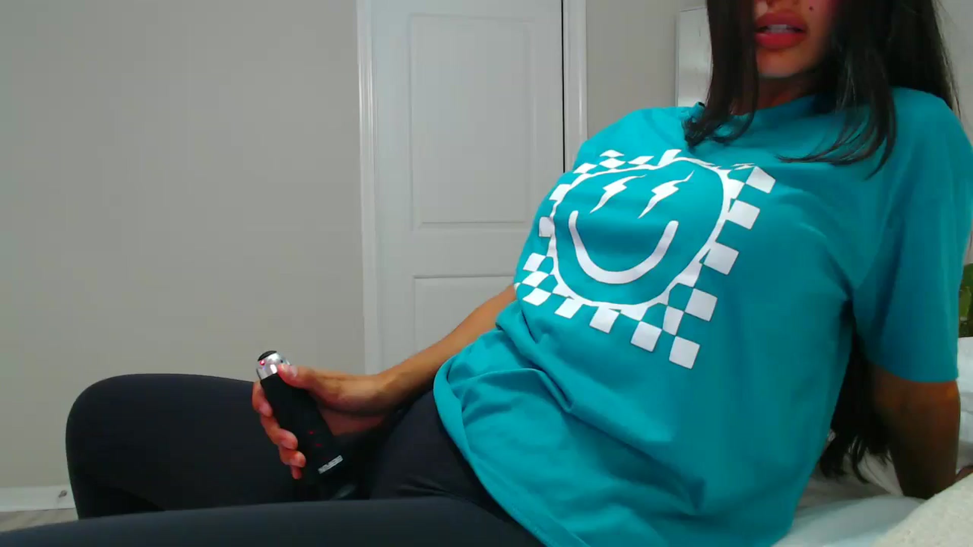 Gallery image thumbnail from SofiDiamond_'s myfreecams stream on, 05/31/2025, 23:53 image 11 of 20